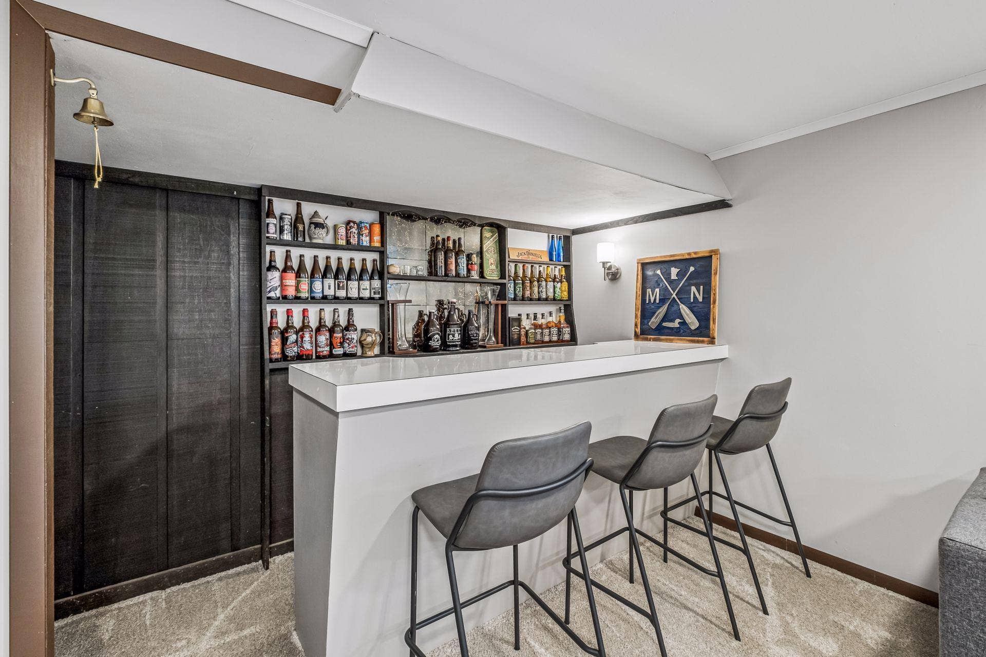 10800 Oak Knoll Terrace N, Minnetonka, MN 55305 10800 Oak Knoll Terrace N, Minnetonka, MN 55305