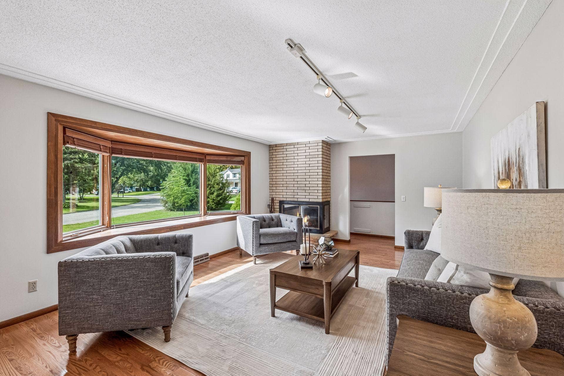 10800 Oak Knoll Terrace N, Minnetonka, MN 55305 10800 Oak Knoll Terrace N, Minnetonka, MN 55305