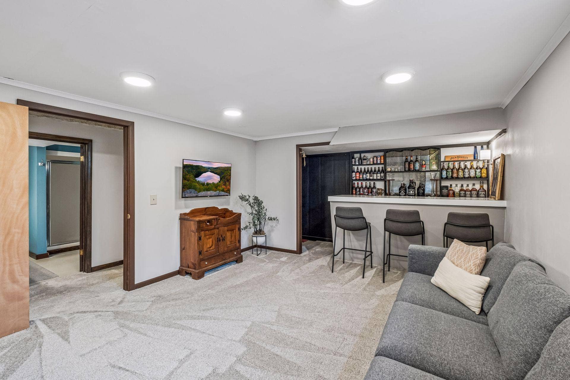 10800 Oak Knoll Terrace N, Minnetonka, MN 55305 10800 Oak Knoll Terrace N, Minnetonka, MN 55305