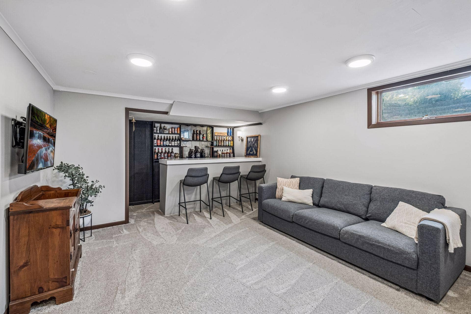 10800 Oak Knoll Terrace N, Minnetonka, MN 55305 10800 Oak Knoll Terrace N, Minnetonka, MN 55305