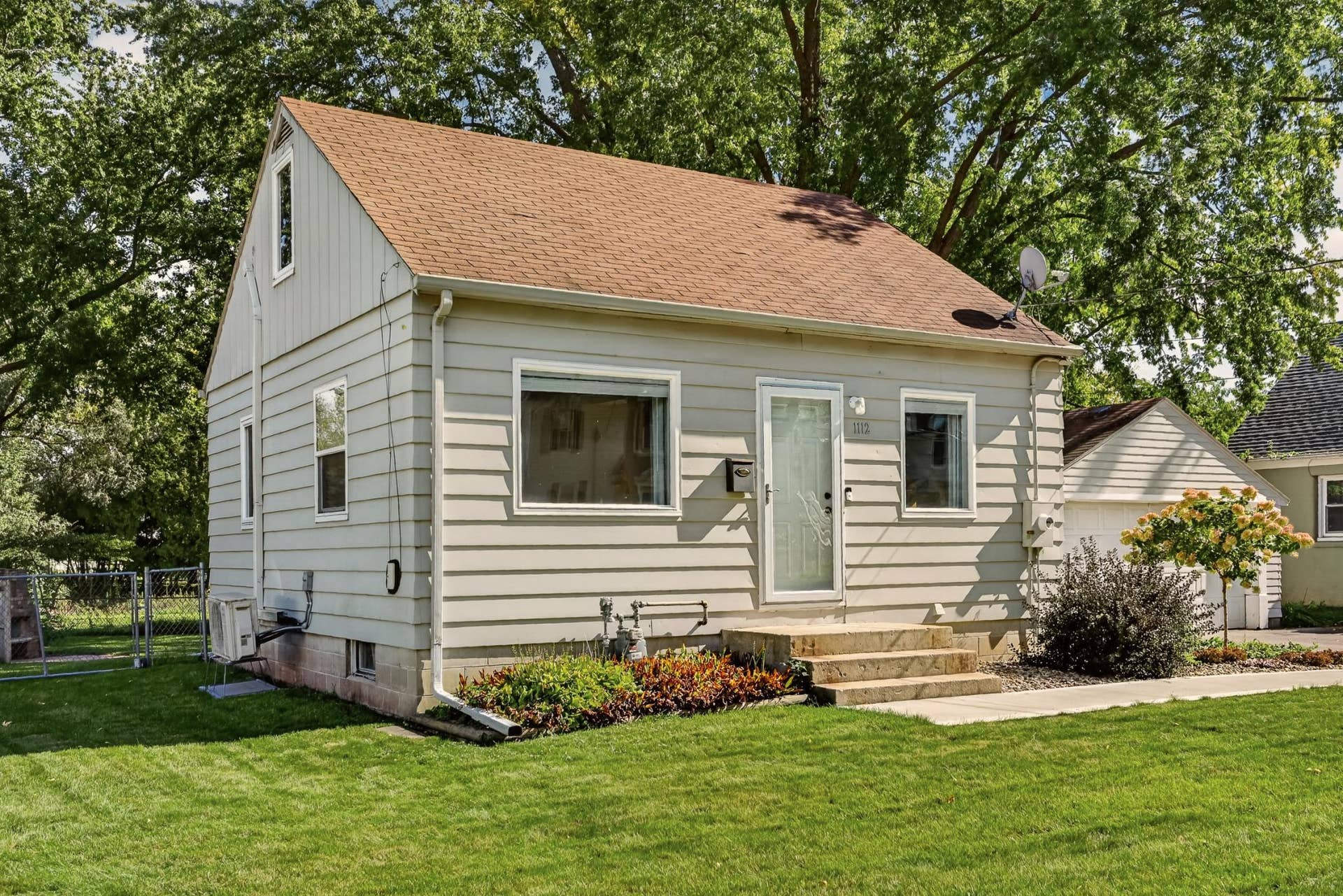 1112 5th Avenue NW, Rochester, MN 55901 1112 5th Ave NW