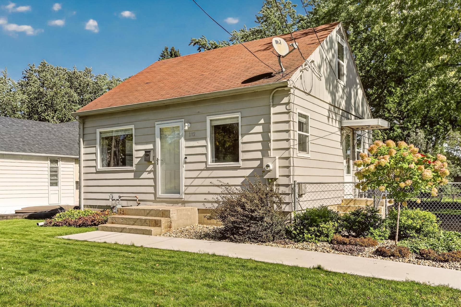 1112 5th Avenue NW, Rochester, MN 55901 1112 5th Ave NW
