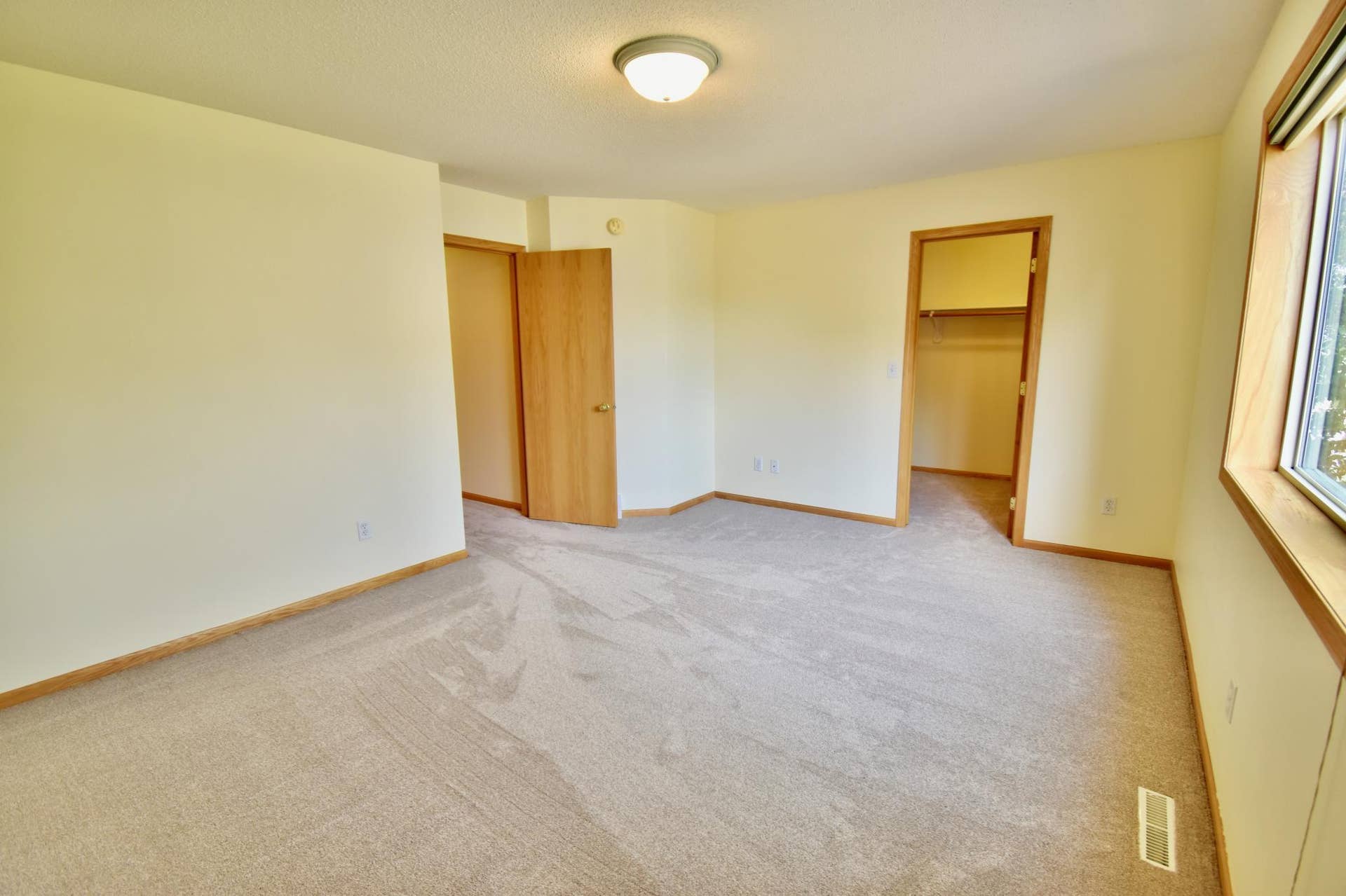 1043 Lawrence Circle, Sartell, MN 56377 Bruce - Sartell refreshed - 18.jpeg