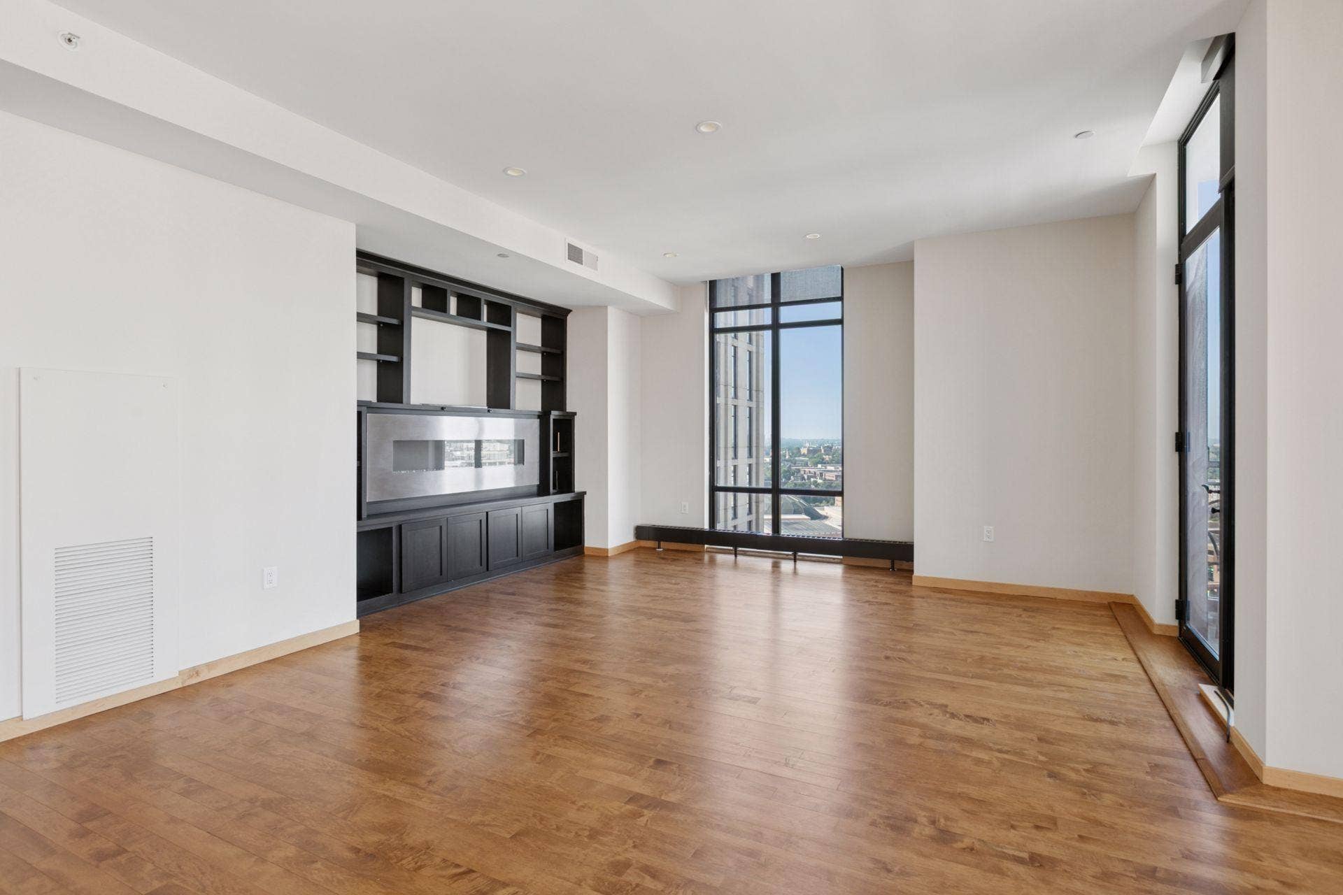 201 S 11th St, #1700, 19, Minneapolis, MN 55403 201 S 11th St, #1700, 19, Minneapolis, MN 55403