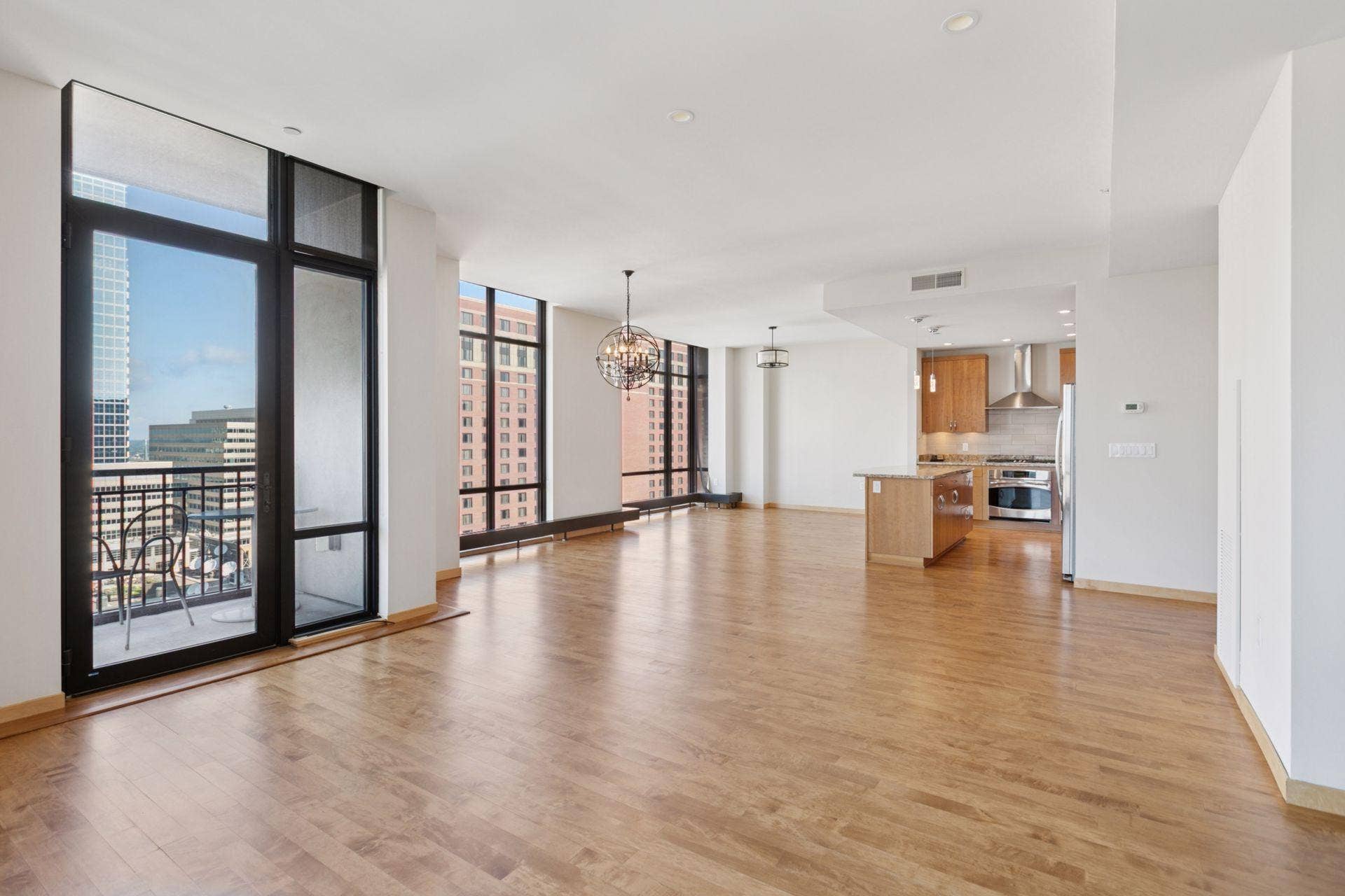 201 S 11th St, #1700, 19, Minneapolis, MN 55403 201 S 11th St, #1700, 19, Minneapolis, MN 55403