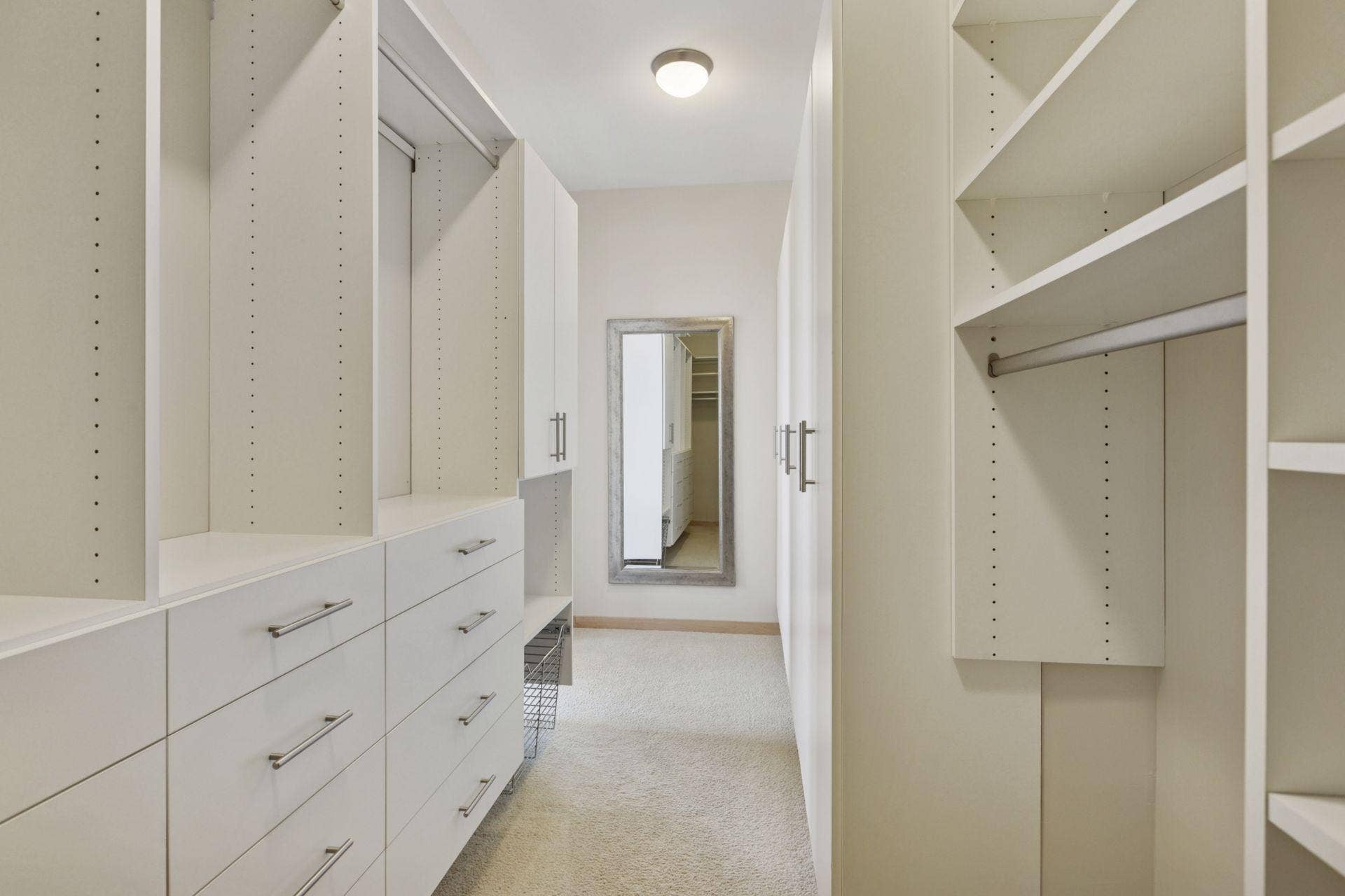 201 S 11th St, #1700, 19, Minneapolis, MN 55403 201 S 11th St, #1700, 19, Minneapolis, MN 55403