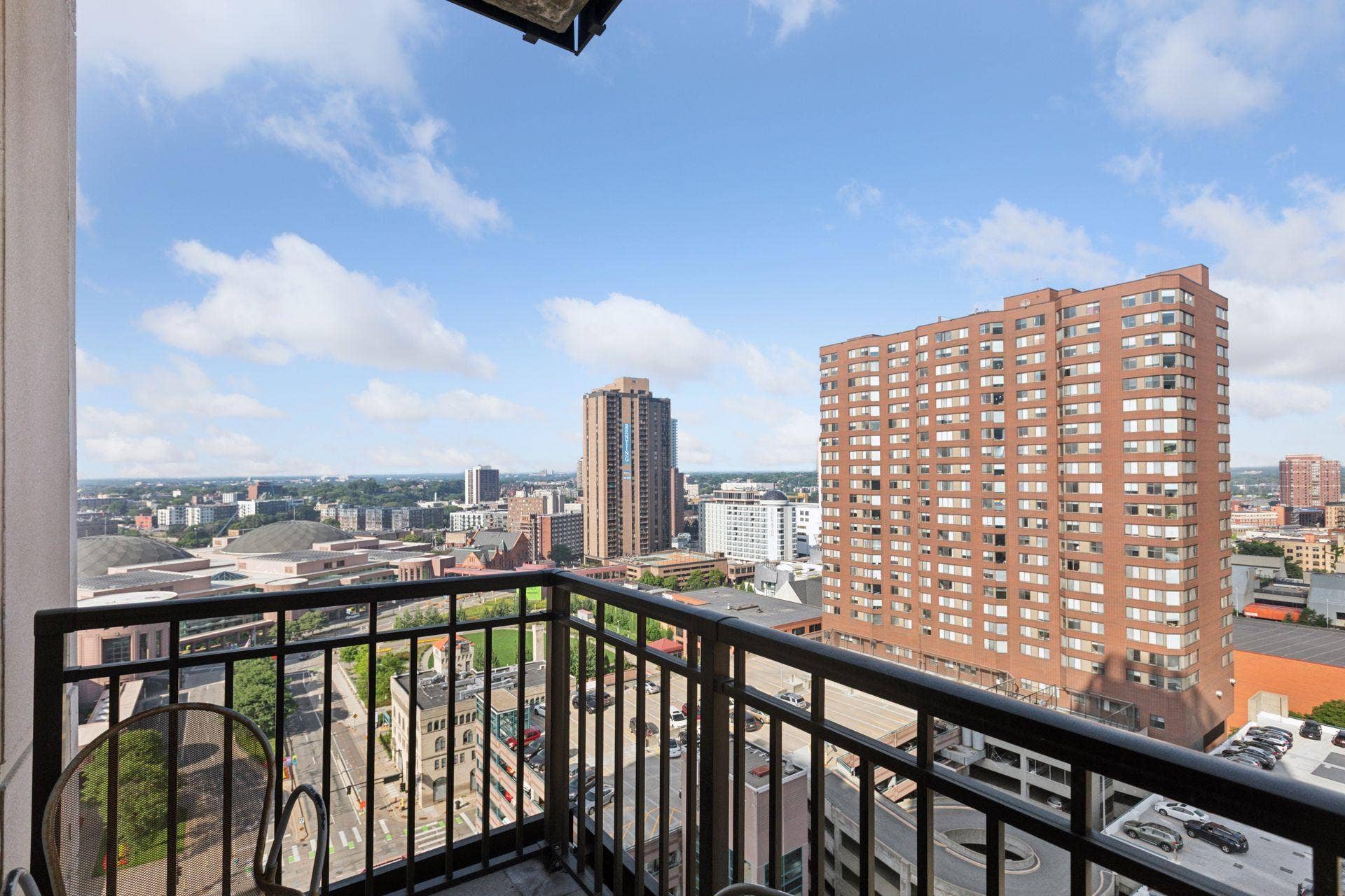 201 S 11th St, #1700, 19, Minneapolis, MN 55403 201 S 11th St, #1700, 19, Minneapolis, MN 55403