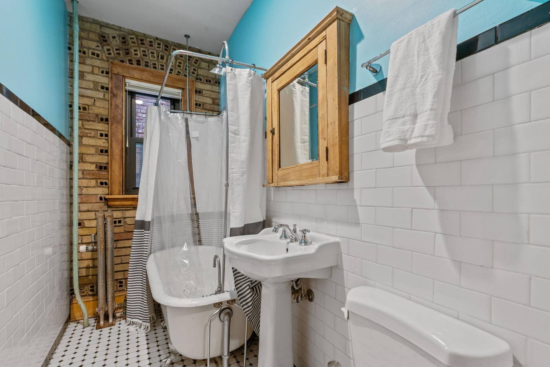 11 S 12th Street, #104, 45, Minneapolis, MN 55403