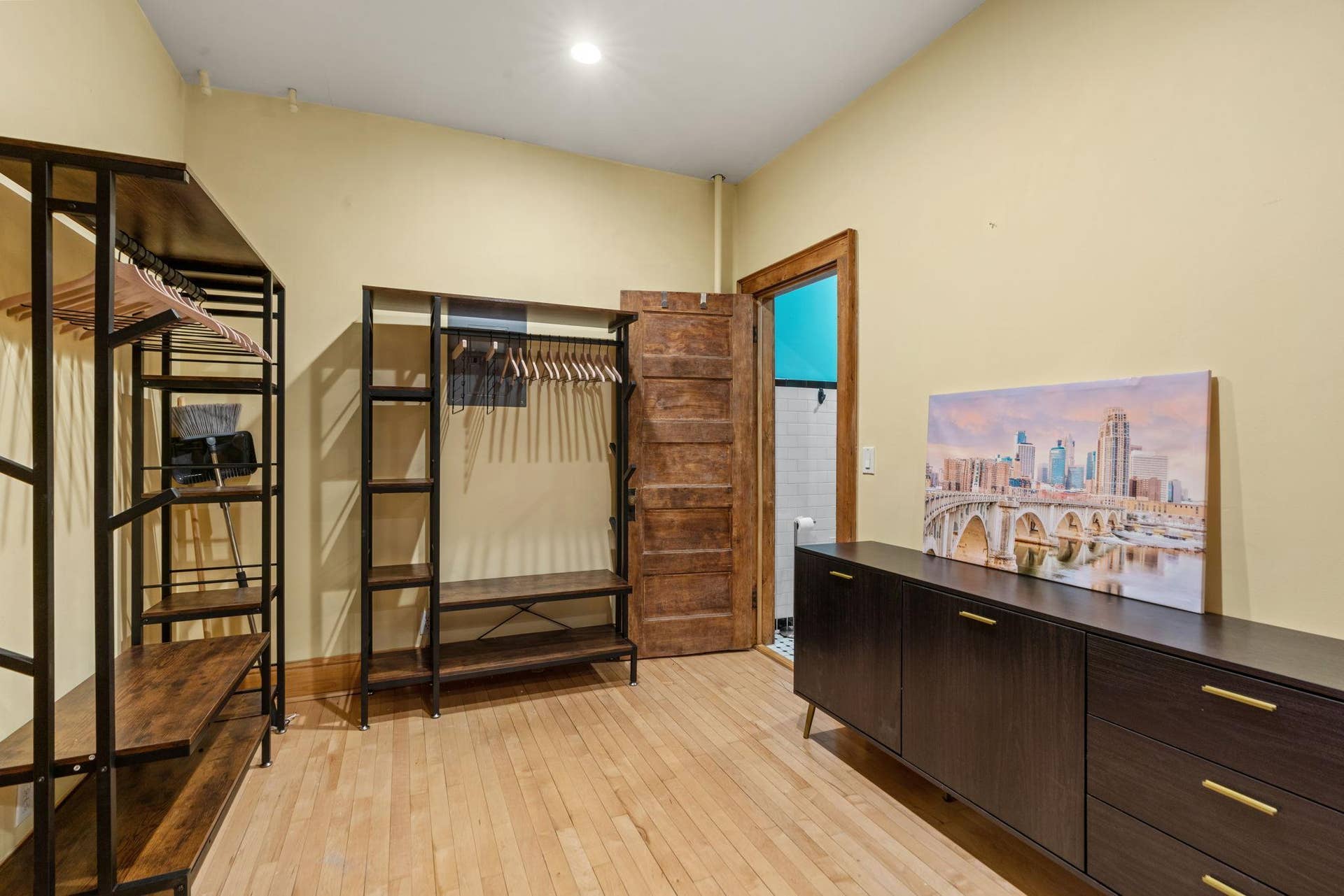 11 S 12th Street, #104, 45, Minneapolis, MN 55403