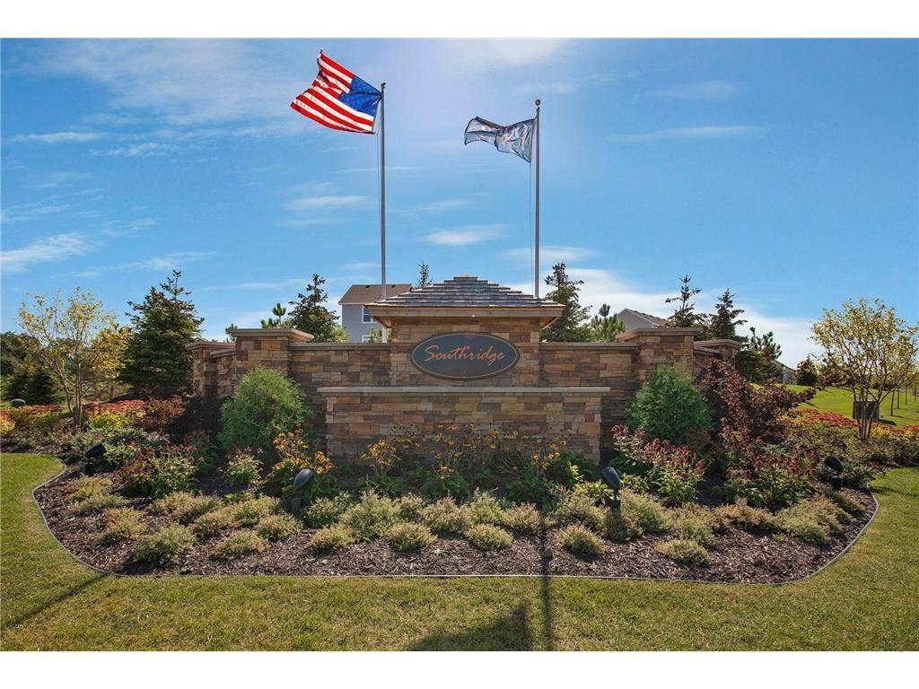 9135 Lighthouse Lane, Woodbury, MN 55129 Southridge.jpg
