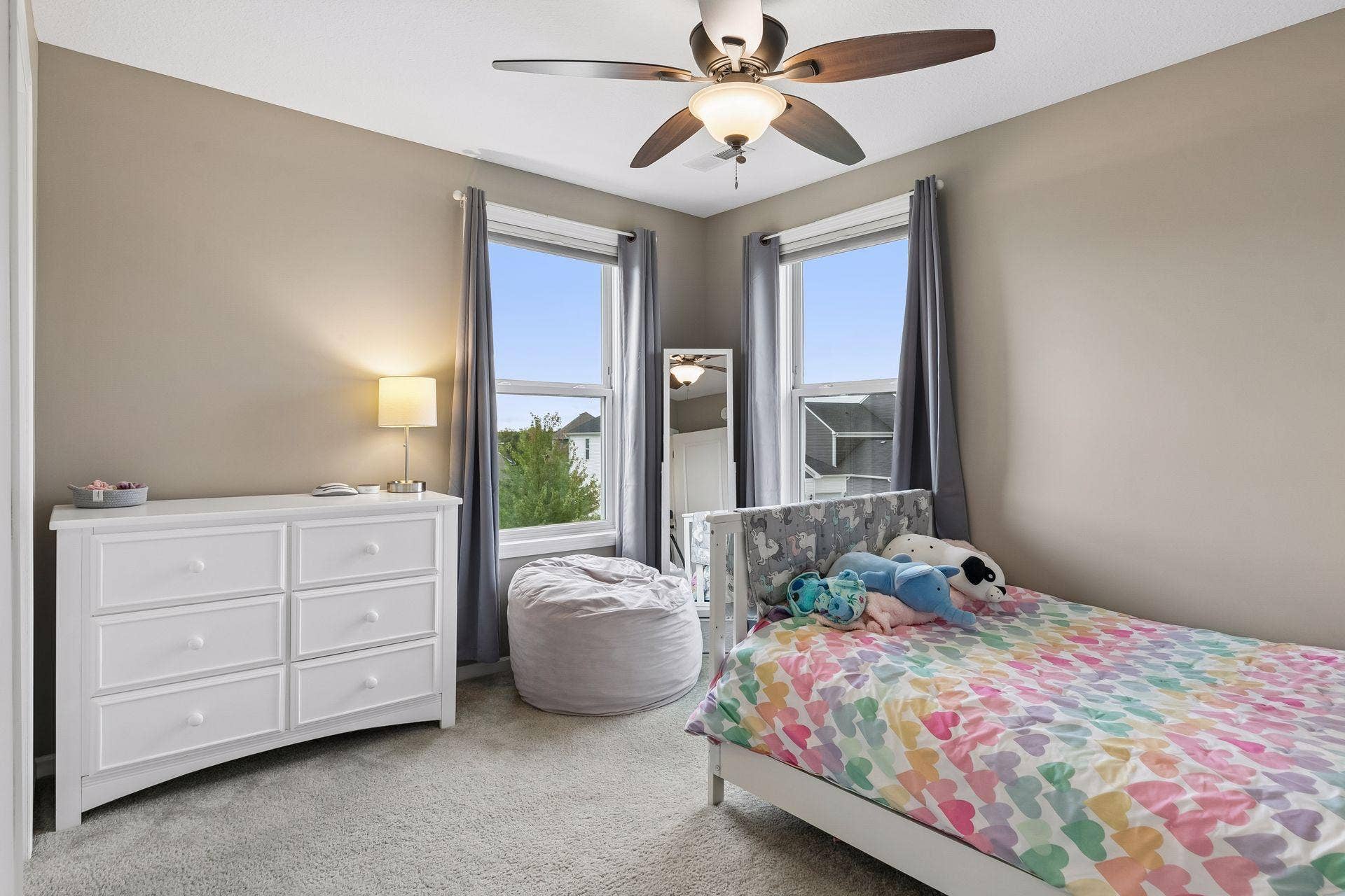 9135 Lighthouse Lane, Woodbury, MN 55129 Bed #3 with walk-in closet