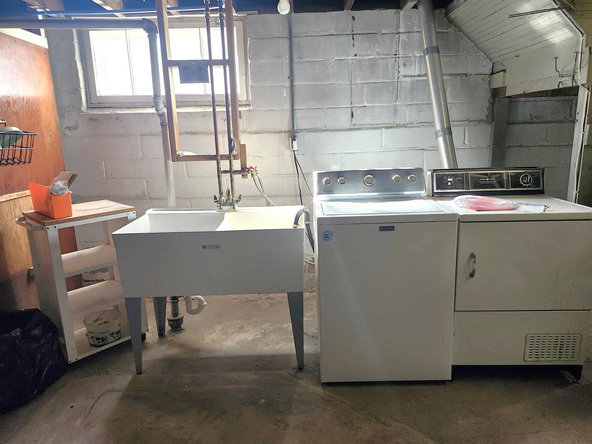 690 Ohio Street, 104, Saint Paul, MN 55107 Laundry Area.jpg