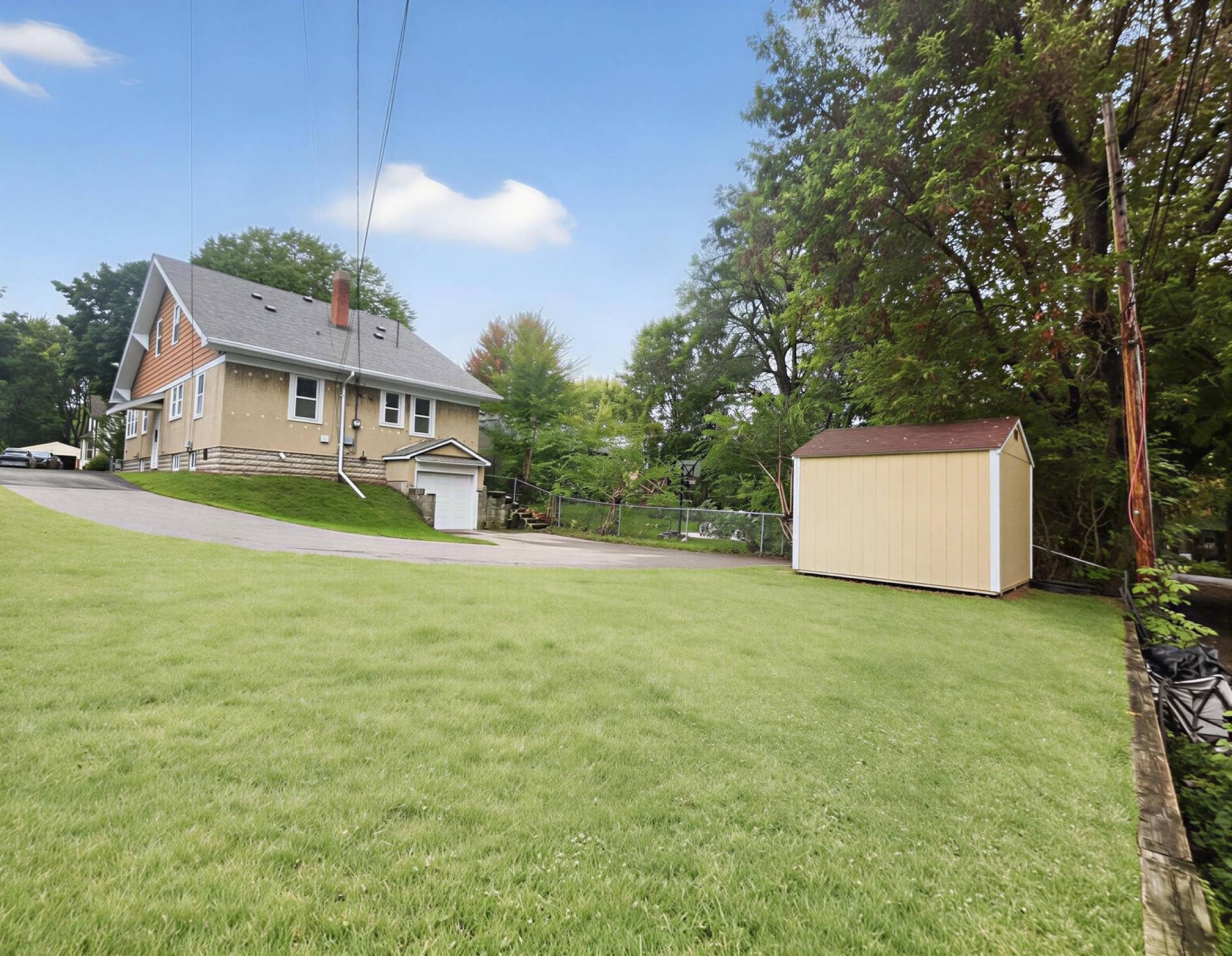 690 Ohio Street, 104, Saint Paul, MN 55107 Back Yard.jpg