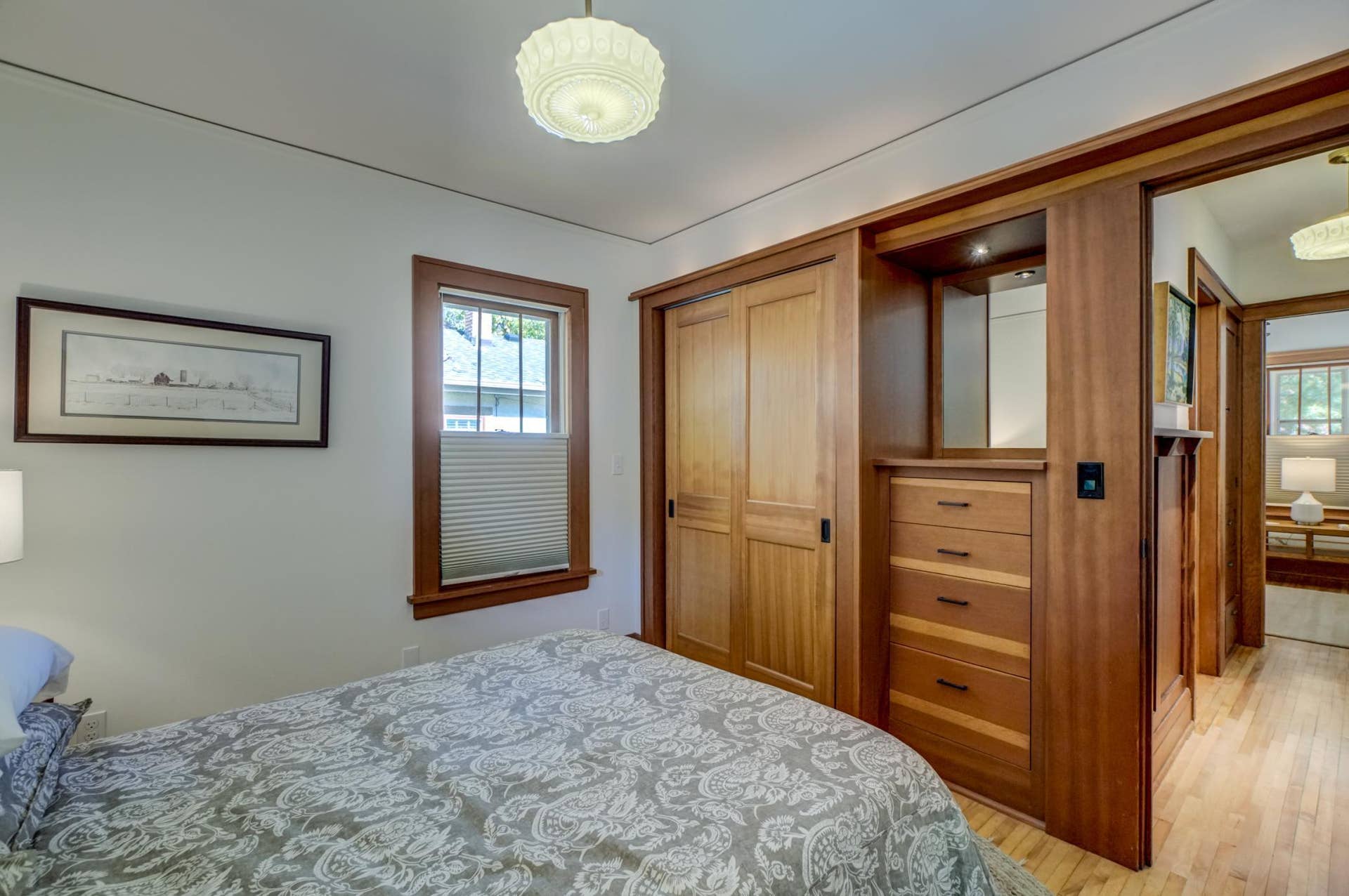 4911 41st Ave S-32.jpg