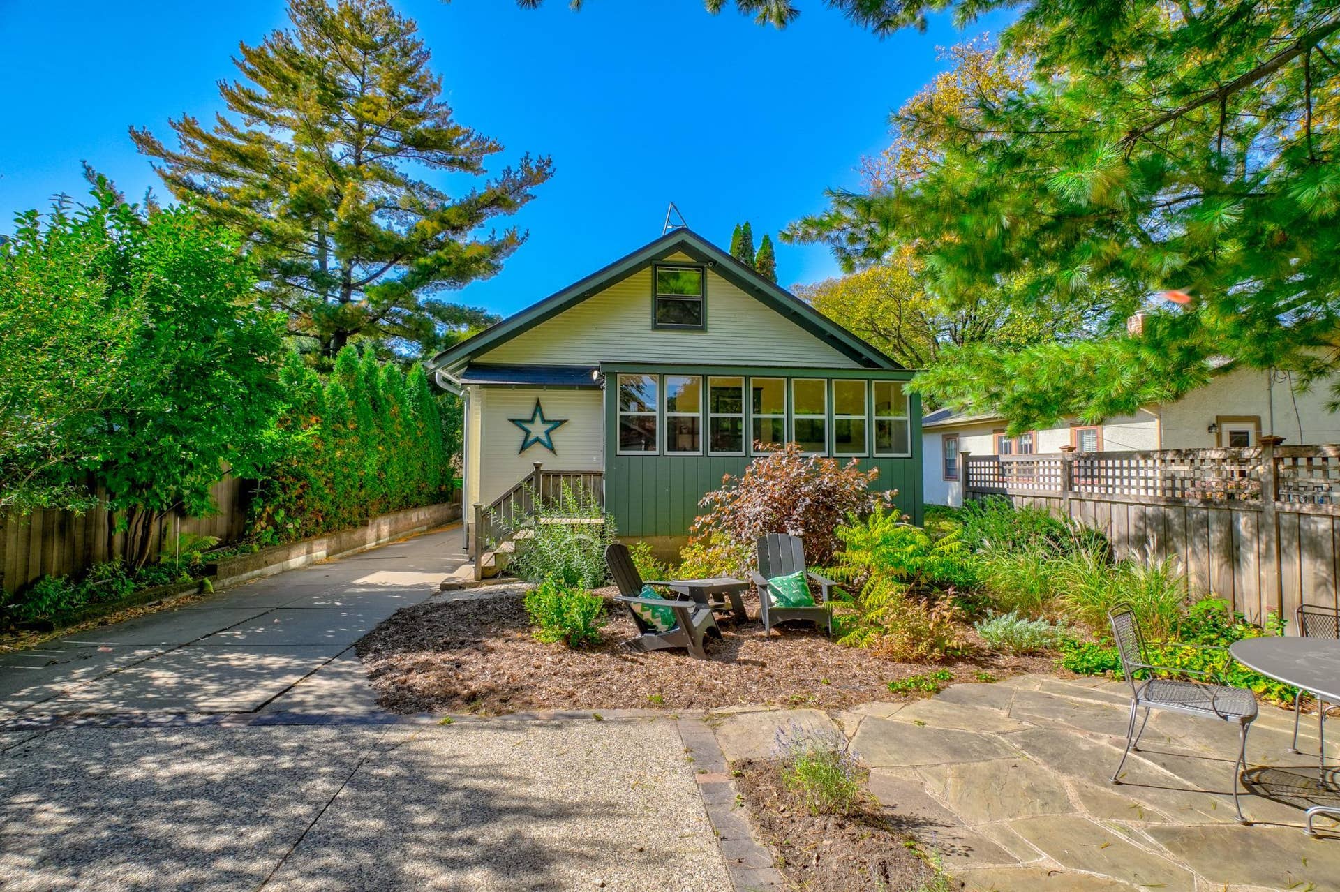 4911 41st Ave S-64.jpg