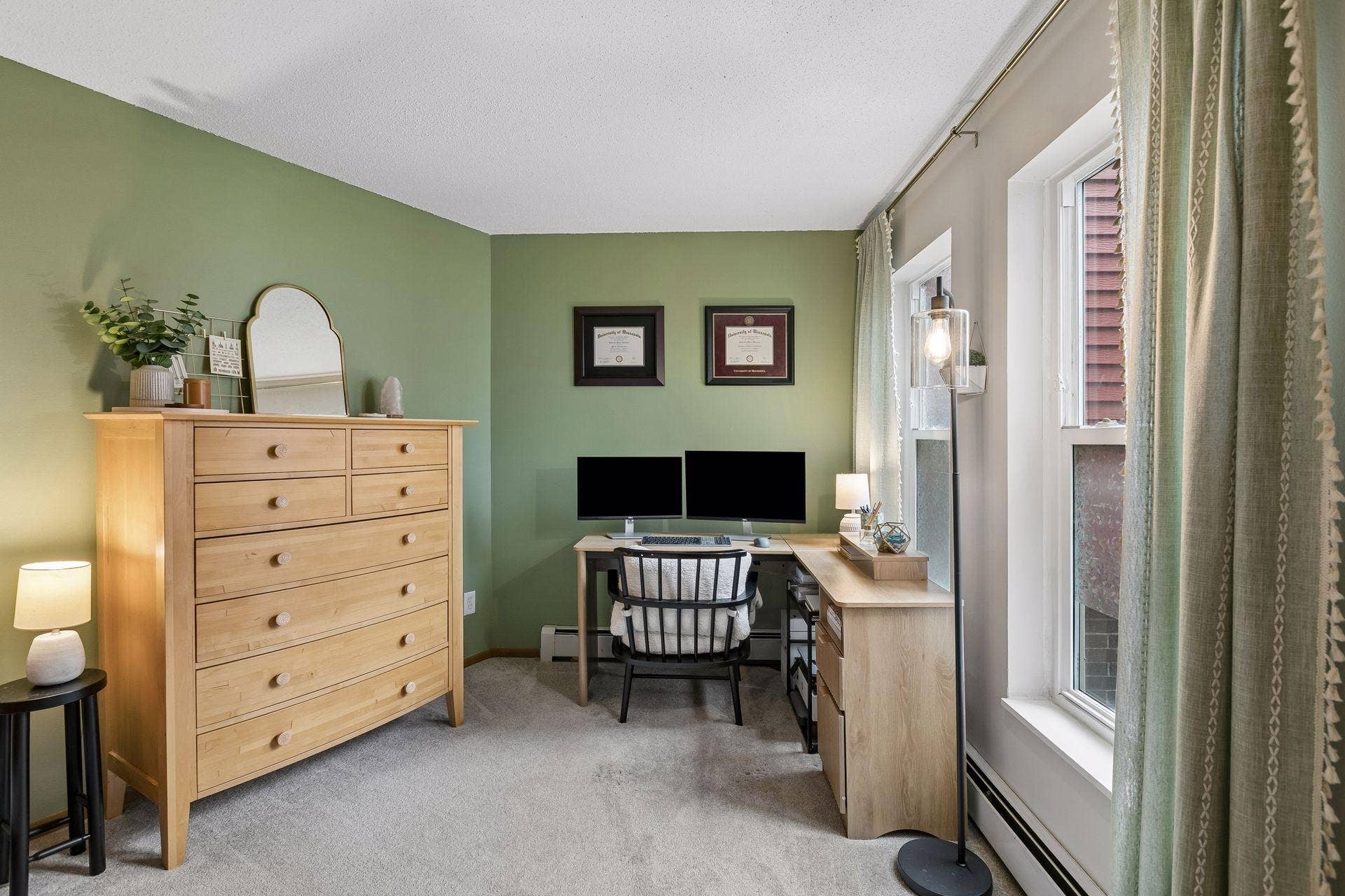 720 3rd Avenue NE, #120, 71, Minneapolis, MN 55413 Build out your home office or create a cozy reading nook.