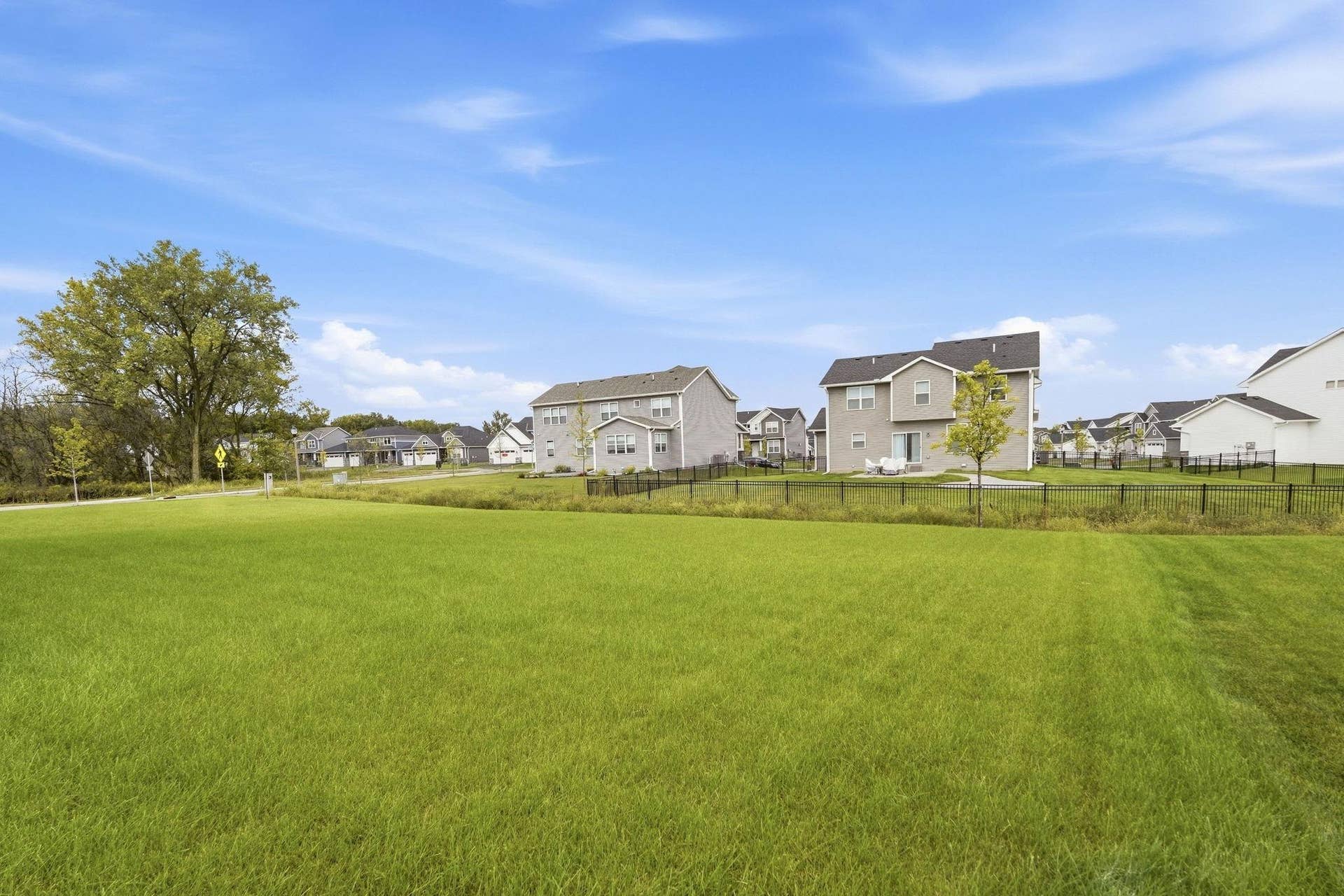 4043 Heath Lane N, Oakdale, MN 55128 4043 Heath Lane N, Oakdale, MN 55128