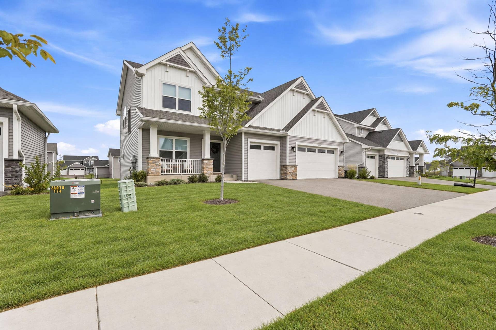 4043 Heath Lane N, Oakdale, MN 55128 4043 Heath Lane N, Oakdale, MN 55128