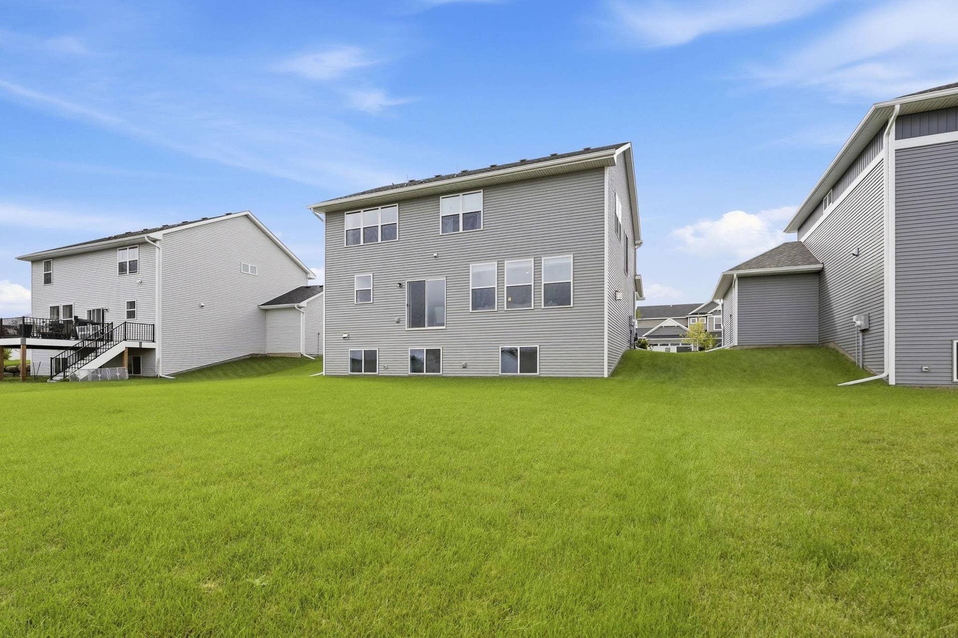 4043 Heath Lane N, Oakdale, MN 55128 4043 Heath Lane N, Oakdale, MN 55128
