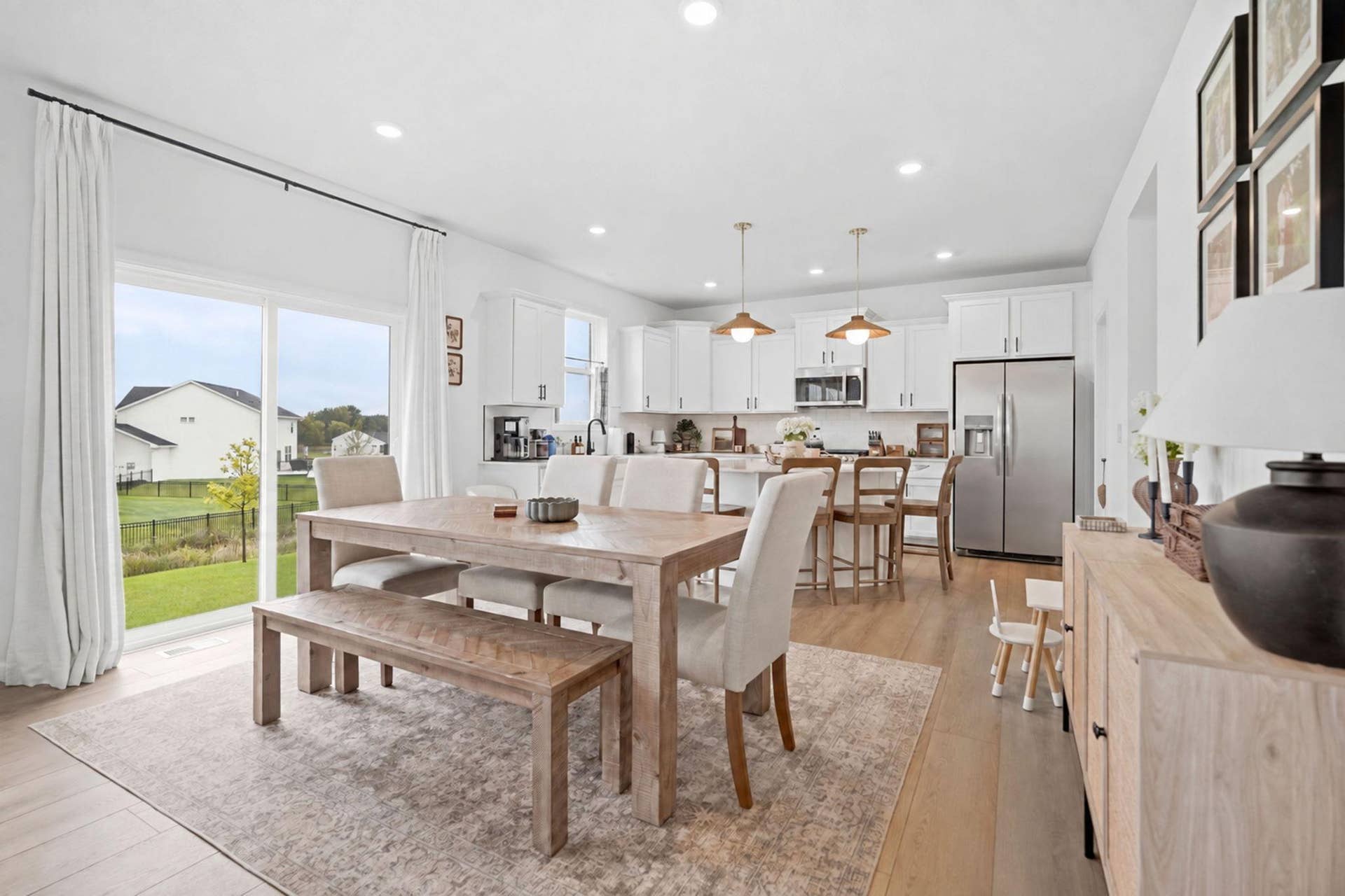4043 Heath Lane N, Oakdale, MN 55128 4043 Heath Lane N, Oakdale, MN 55128
