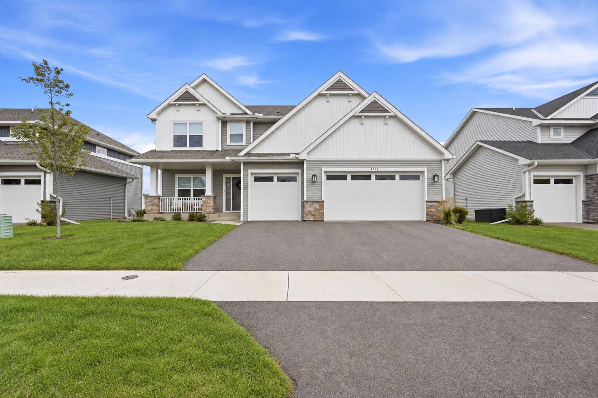 4043 Heath Lane N, Oakdale, MN 55128 4043 Heath Lane N, Oakdale, MN 55128