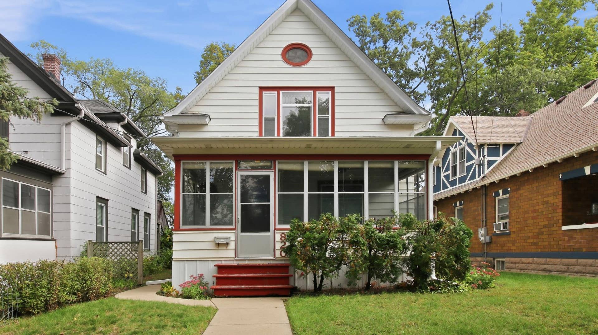 820 5th Avenue SE, 50, Minneapolis, MN 55414 Welcome to 820 5th Ave SE, a fantastic place to call home!