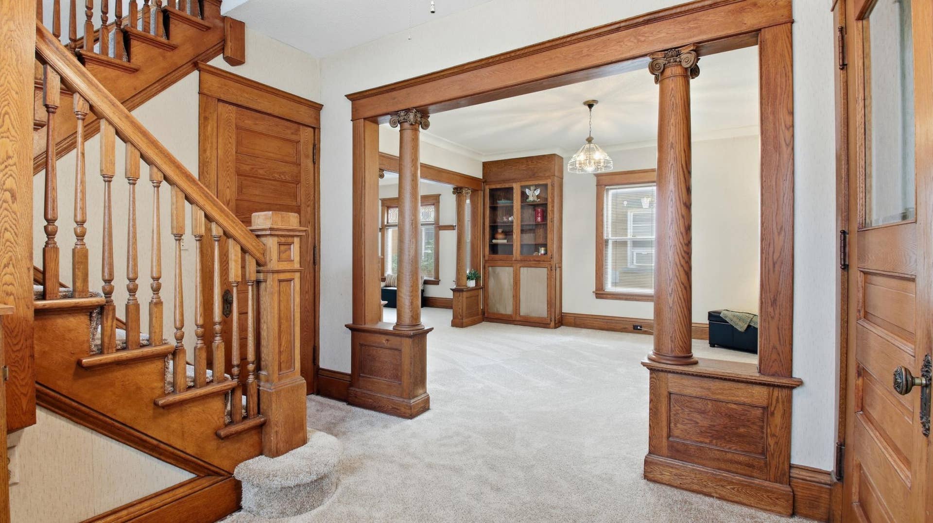 820 5th Avenue SE, 50, Minneapolis, MN 55414 Wood paneled doors, columns, stairwell, built in shelves. In addition, new paint and carpet! Wonderful!