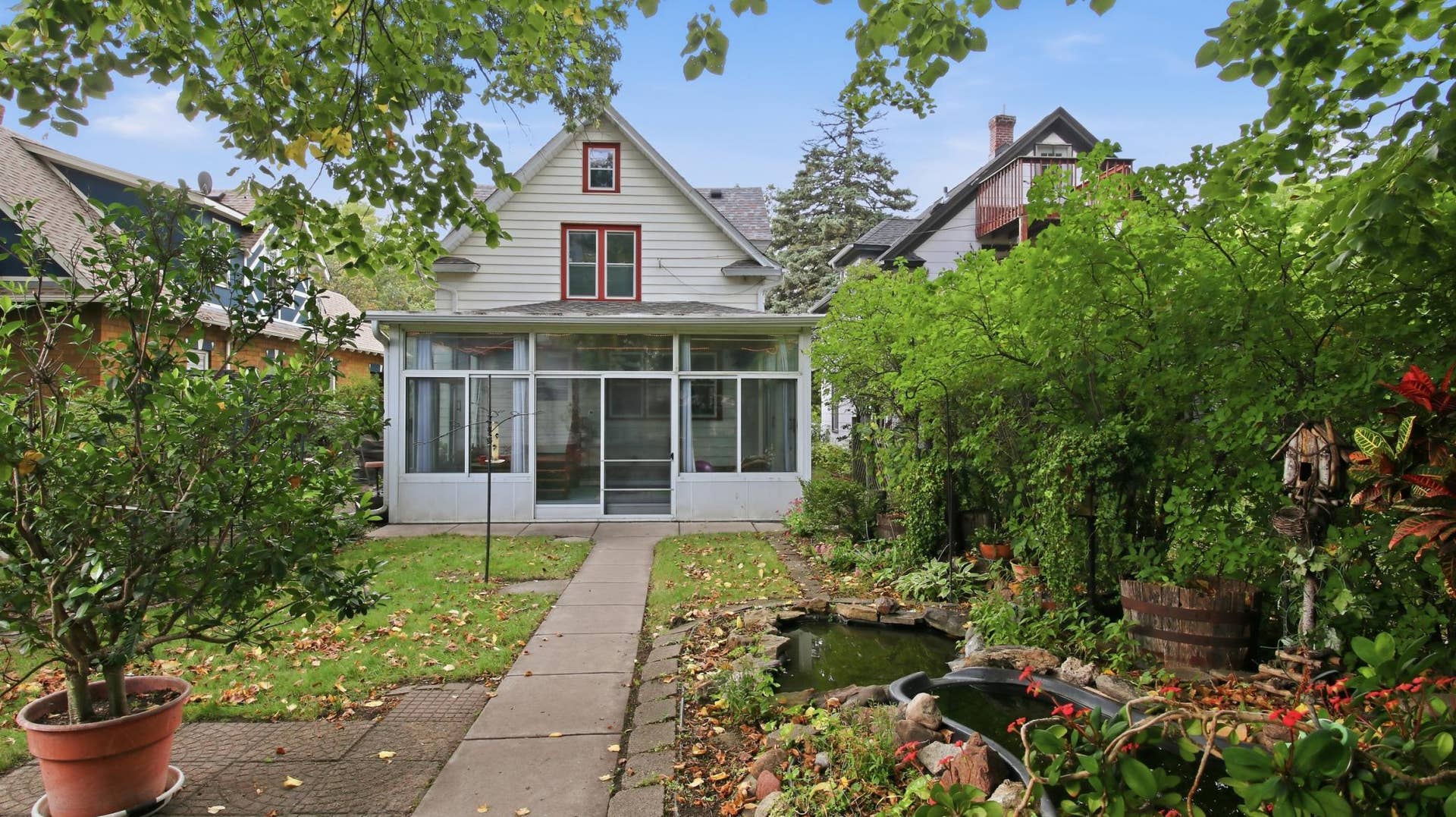 820 5th Avenue SE, 50, Minneapolis, MN 55414 The peaceful ponds and view of the four season room.