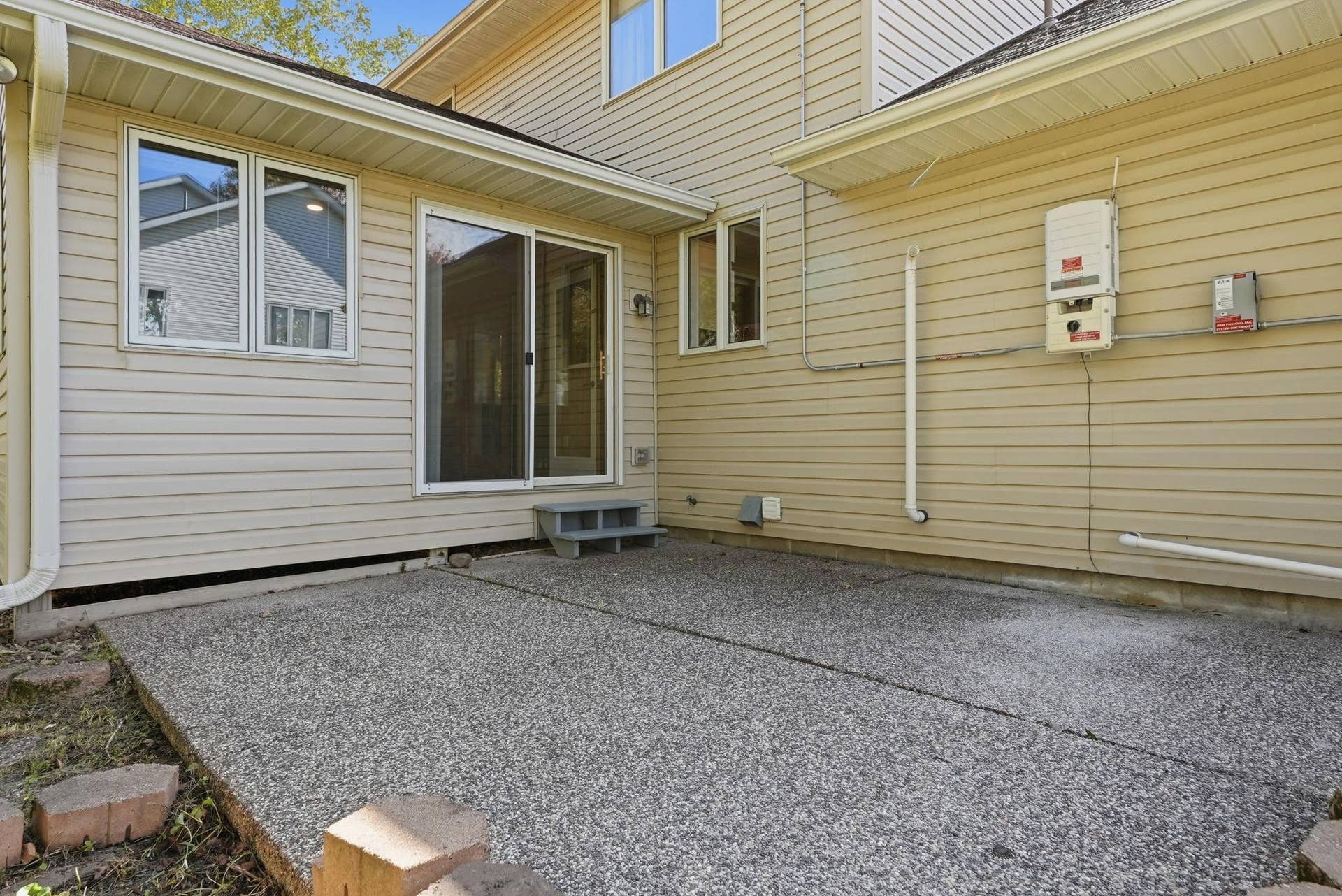 94-web-or-mls-1320_Wildflower_Lane_Chaska_06016.jpg