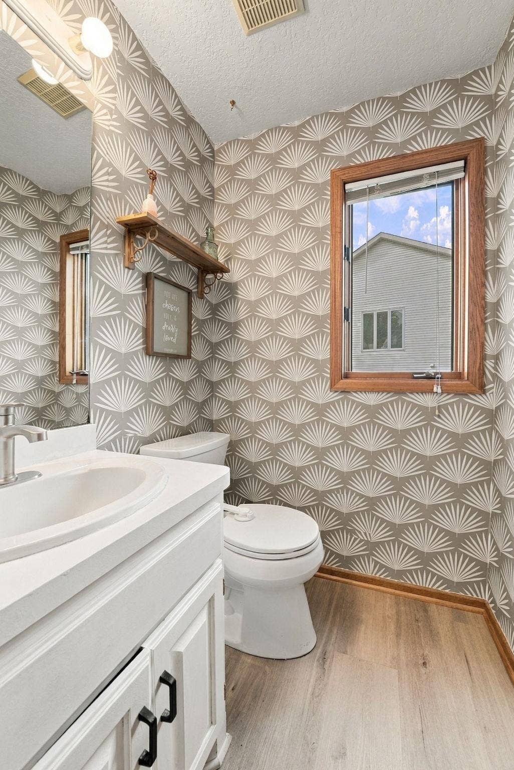 The wallpaper in this home is so classy