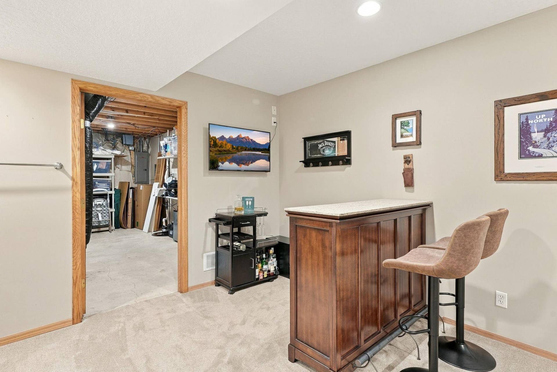 Enjoy entertaining friends in your bar area