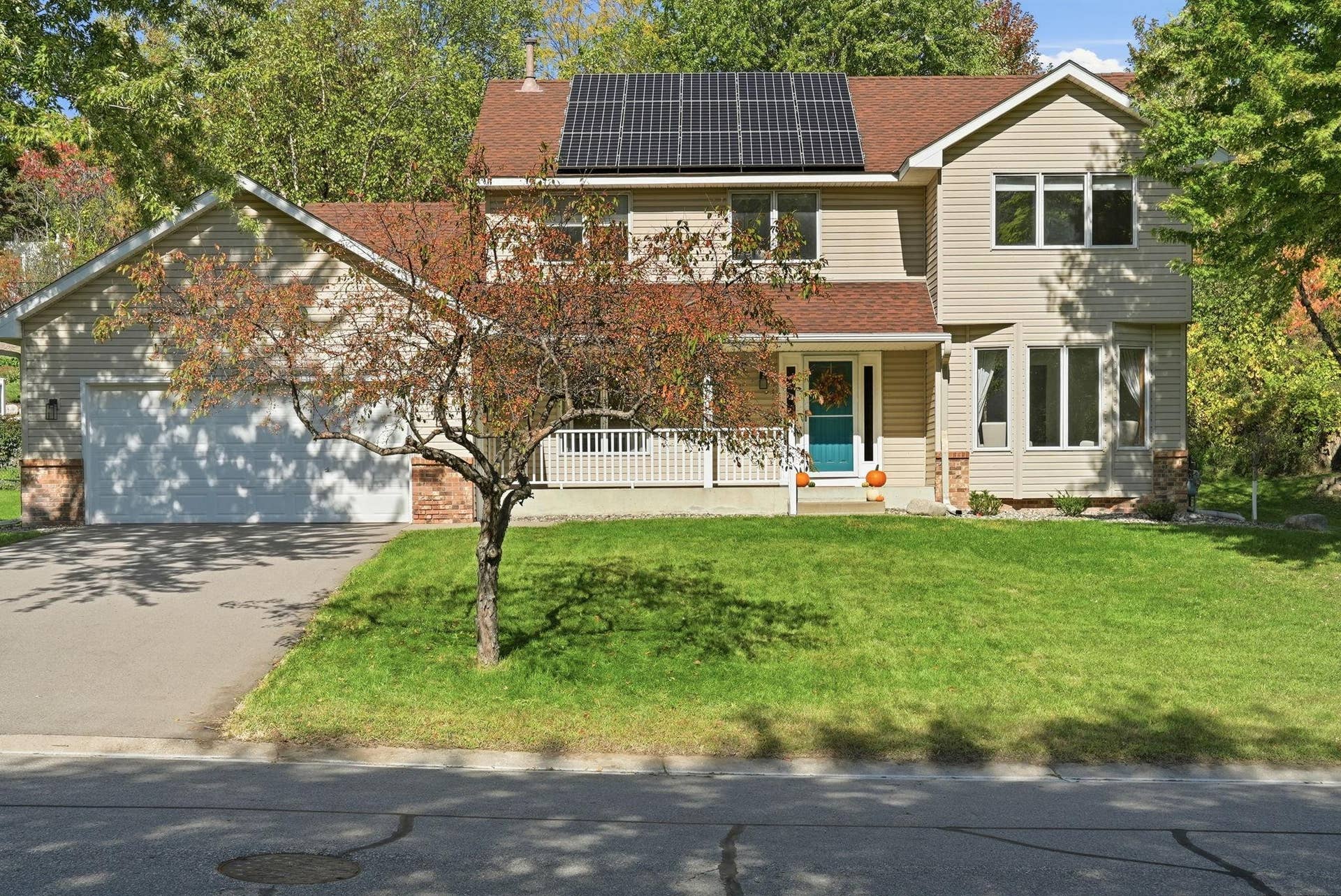 This home had solar installed in 2017.