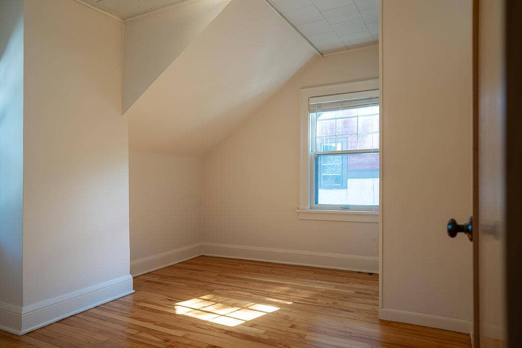 3241 30th Ave S-32.jpg