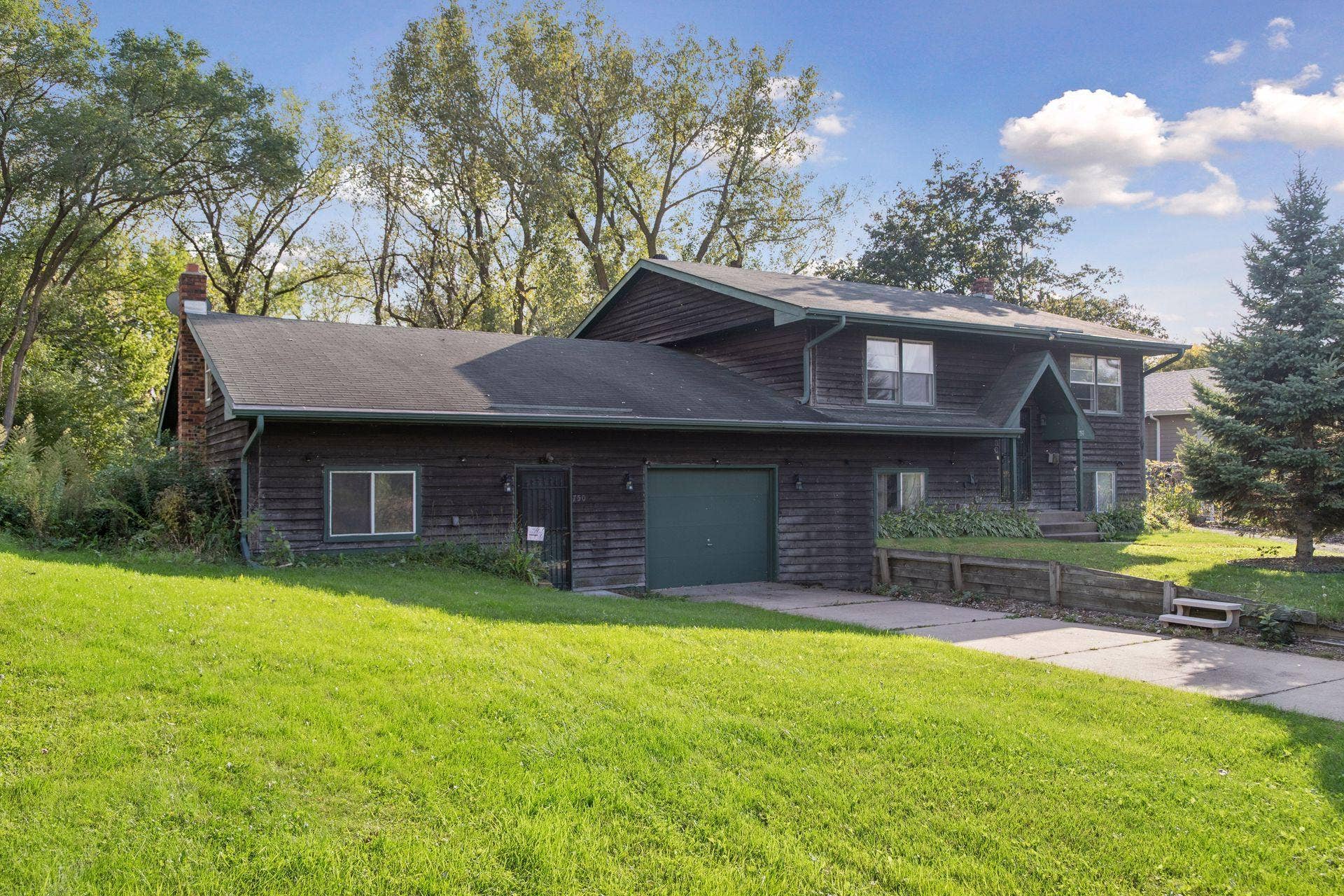 750 Viking Drive E, Maplewood, MN 55117 750 Viking Drive E, Maplewood, MN 55117