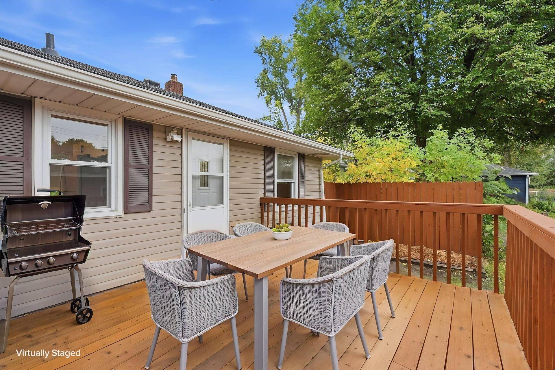 1038 Larpenteur Avenue W, 89, Saint Paul, MN 55113 54-web-or-mls-1038_Larpenteur_Avenue_West_Saint_Paul_02406 virtually staged.jpeg