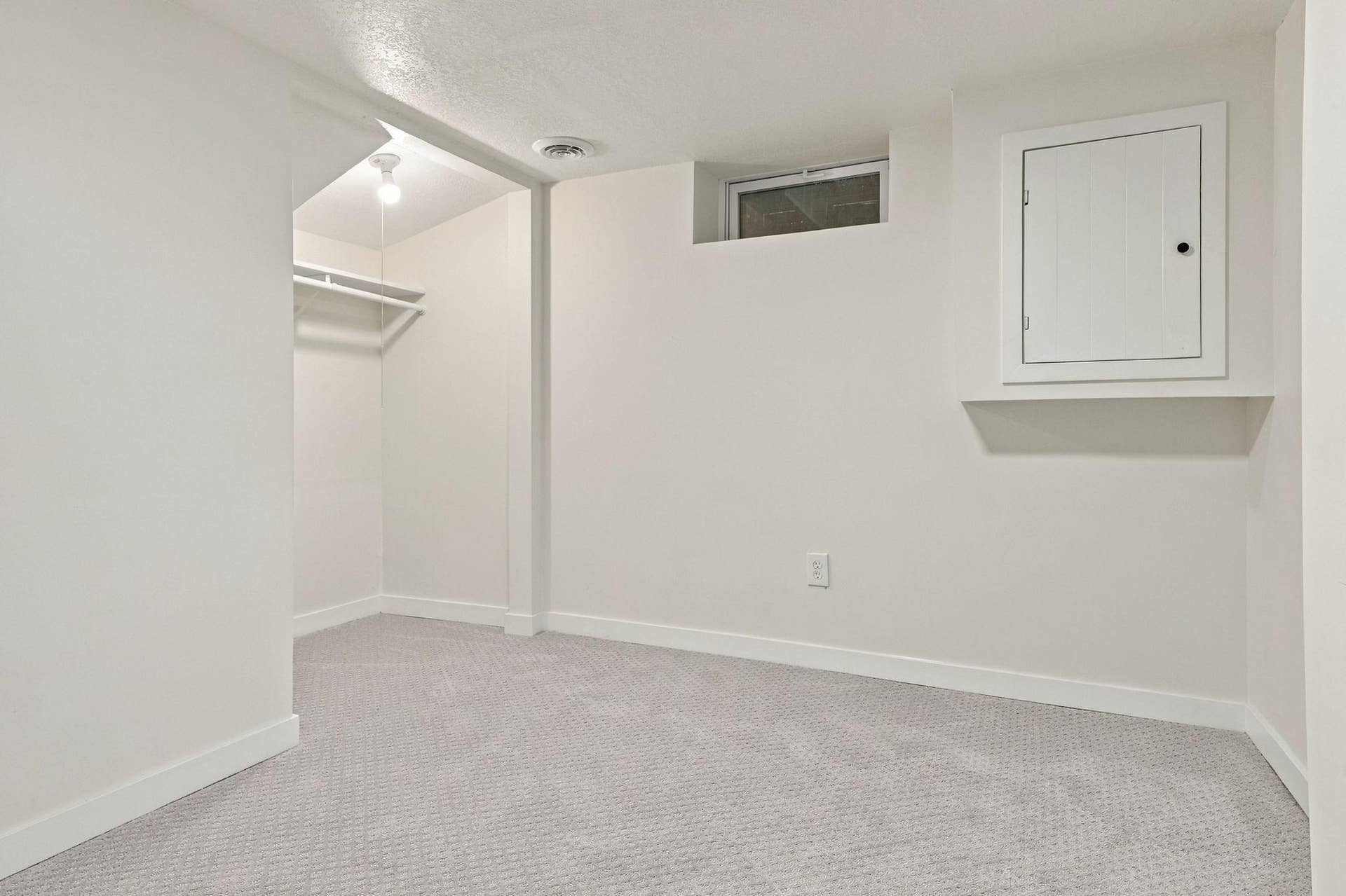 1038 Larpenteur Avenue W, 89, Saint Paul, MN 55113 67-web-or-mls-1038_Larpenteur_Avenue_West_Saint_Paul_02376.jpg