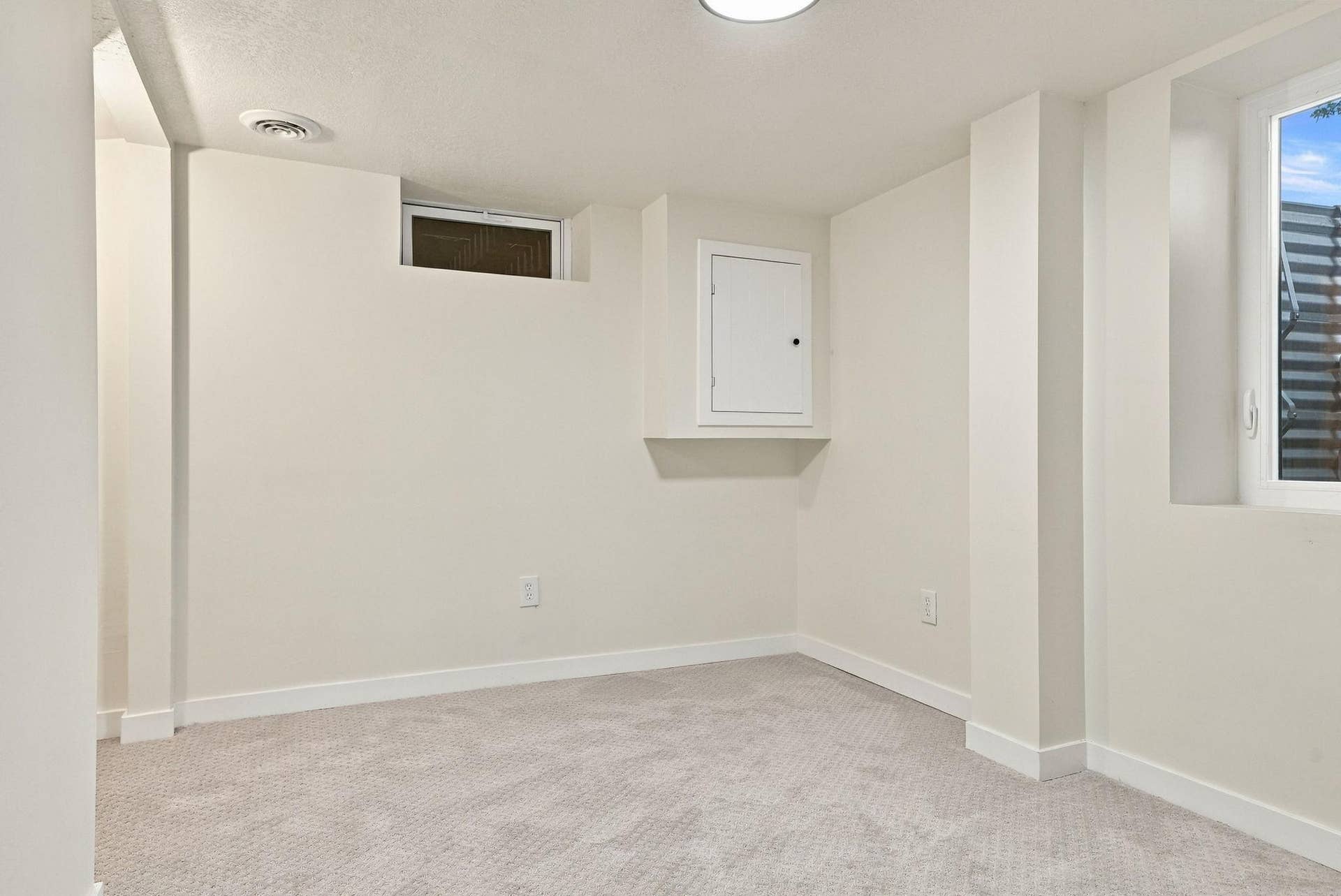 1038 Larpenteur Avenue W, 89, Saint Paul, MN 55113 65-web-or-mls-1038_Larpenteur_Avenue_West_Saint_Paul_02371.jpg