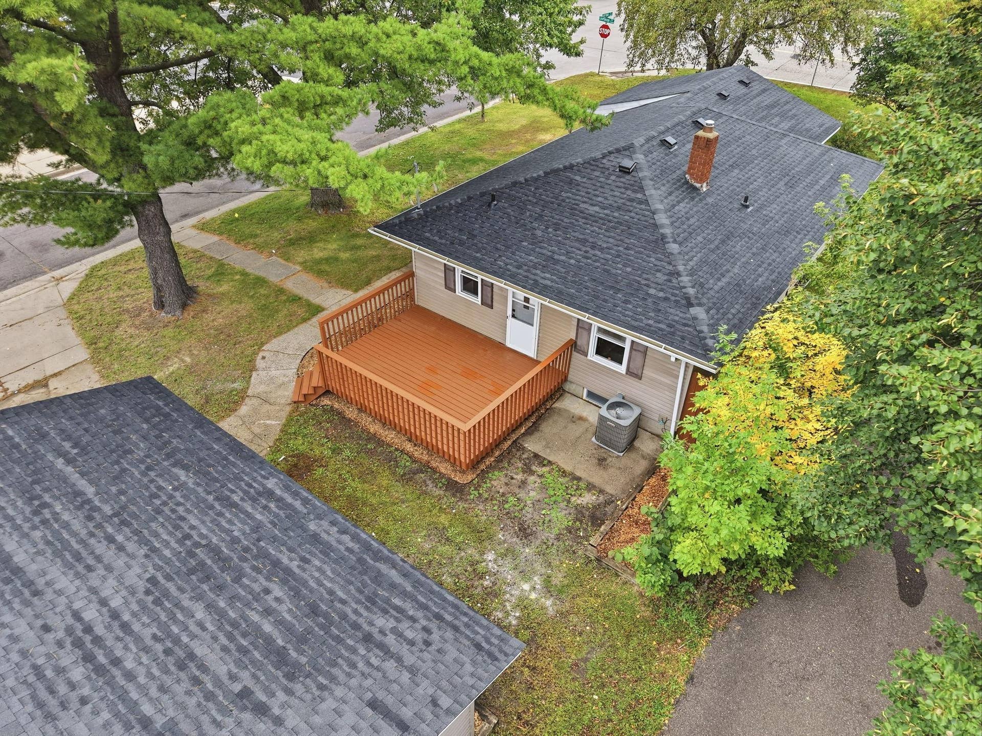 1038 Larpenteur Avenue W, 89, Saint Paul, MN 55113 86-web-or-mls-1038_Larpenteur_Avenue_West_Saint_Paul_069.jpg