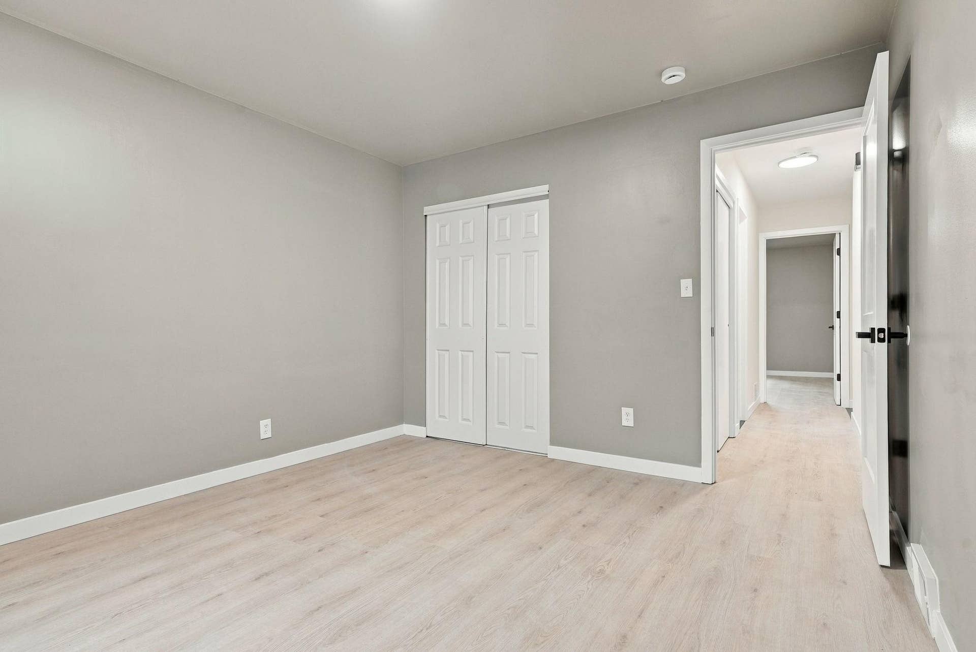 1038 Larpenteur Avenue W, 89, Saint Paul, MN 55113 46-web-or-mls-1038_Larpenteur_Avenue_West_Saint_Paul_02306.jpg