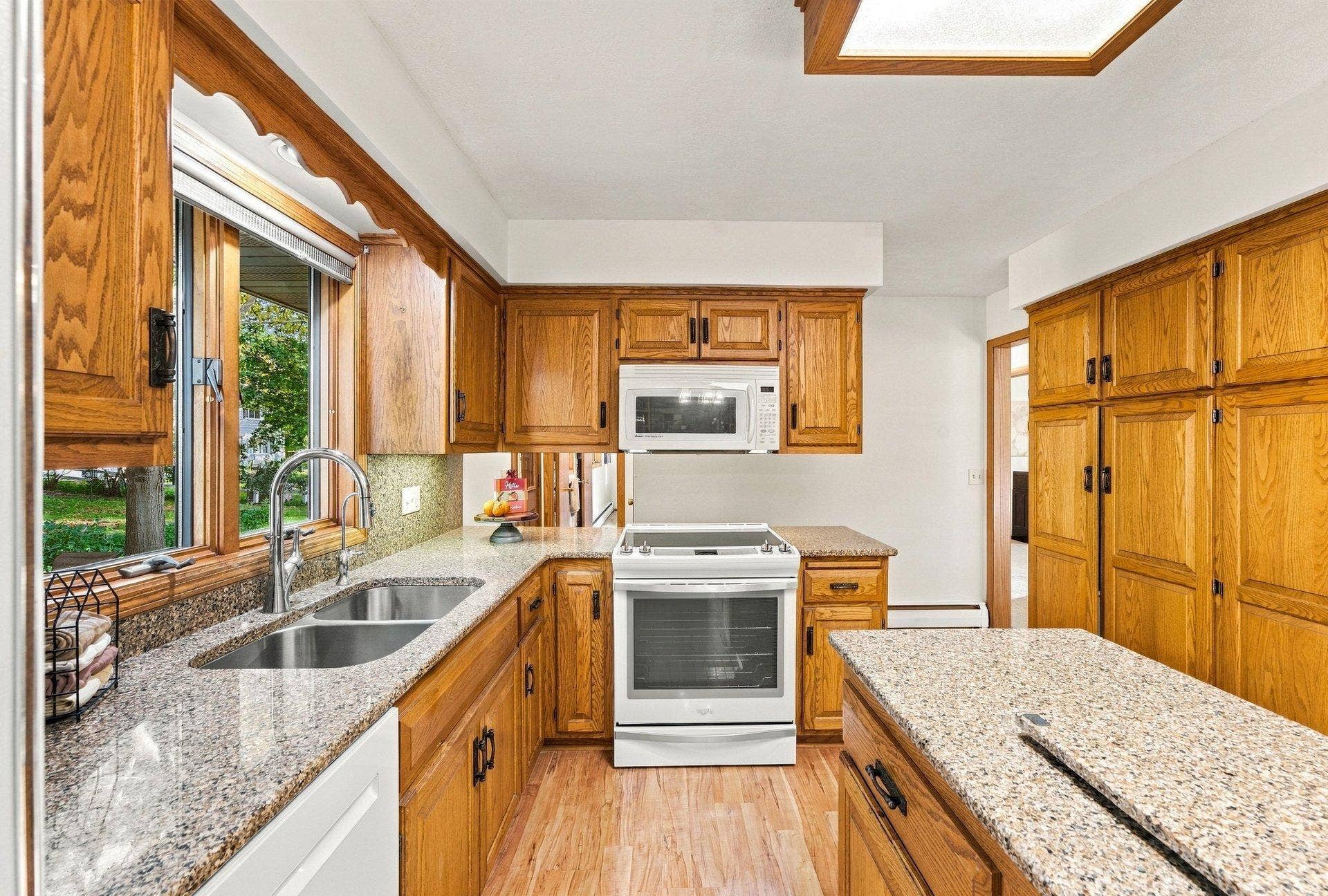 227 Ridgewood Court, Waconia, MN 55387 022_227_ridgewood_ct_6_691.jpg