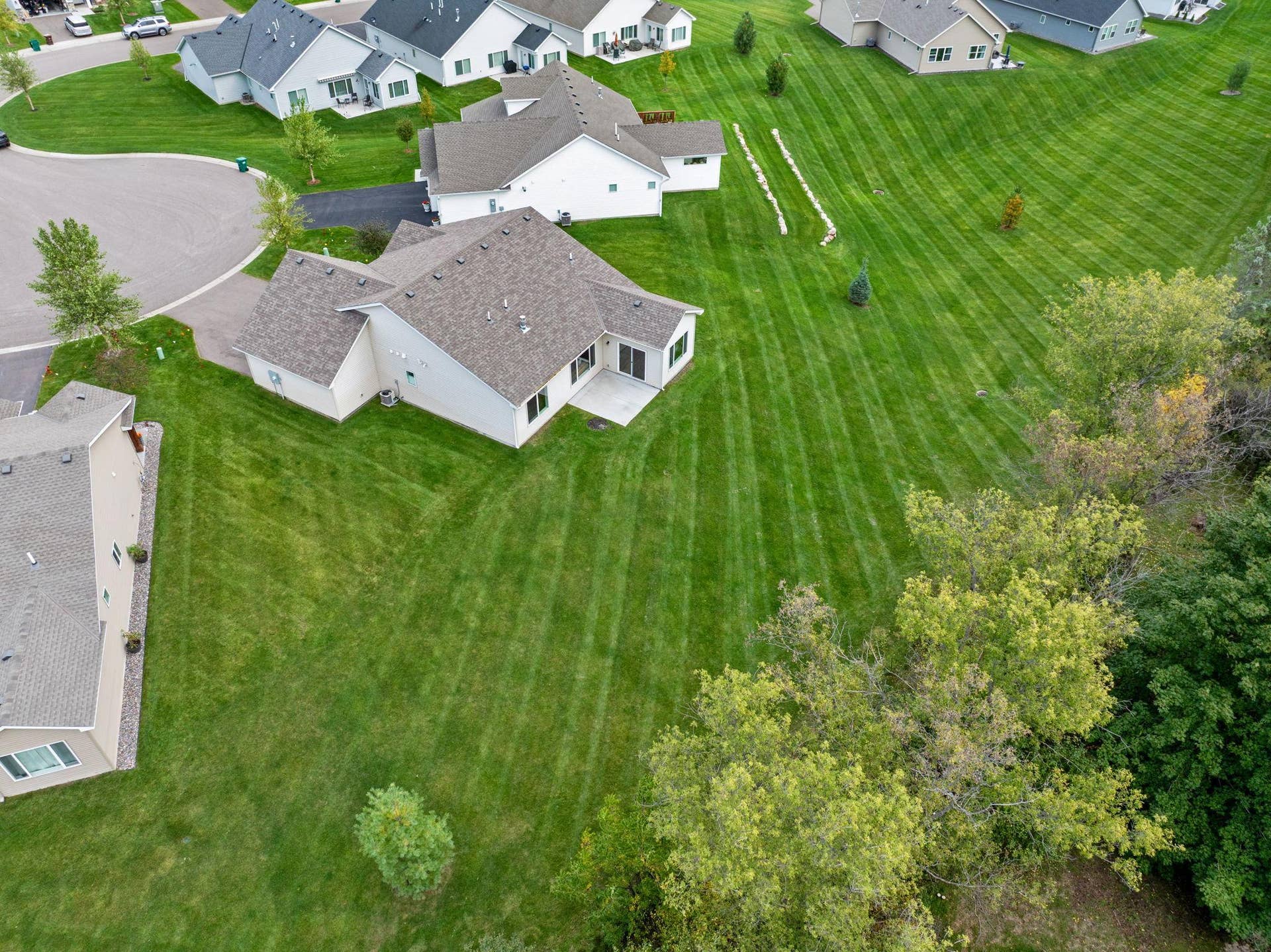 331 Riverview Circle, Hanover, MN 55341 331 Riverview Circle, Hanover, MN 55341