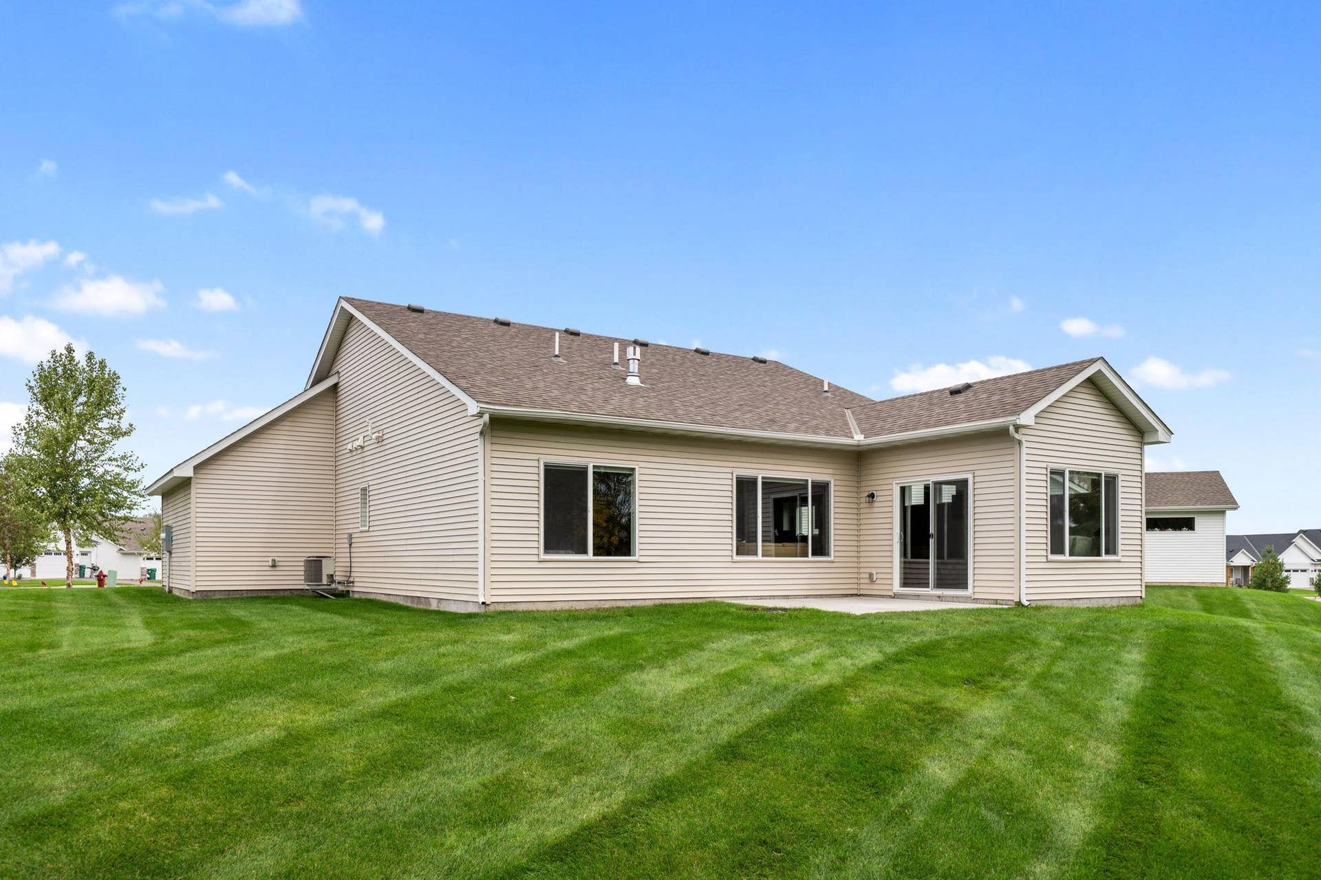 331 Riverview Circle, Hanover, MN 55341 331 Riverview Circle, Hanover, MN 55341