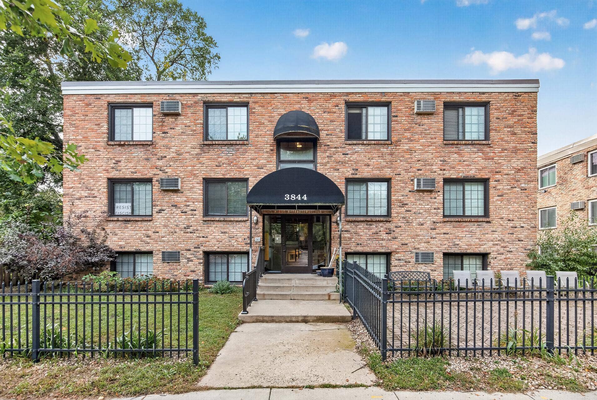 3844 Nicollet Avenue, #305, 40, Minneapolis, MN 55409 02_3844_Nicollet_3052_mls.jpg