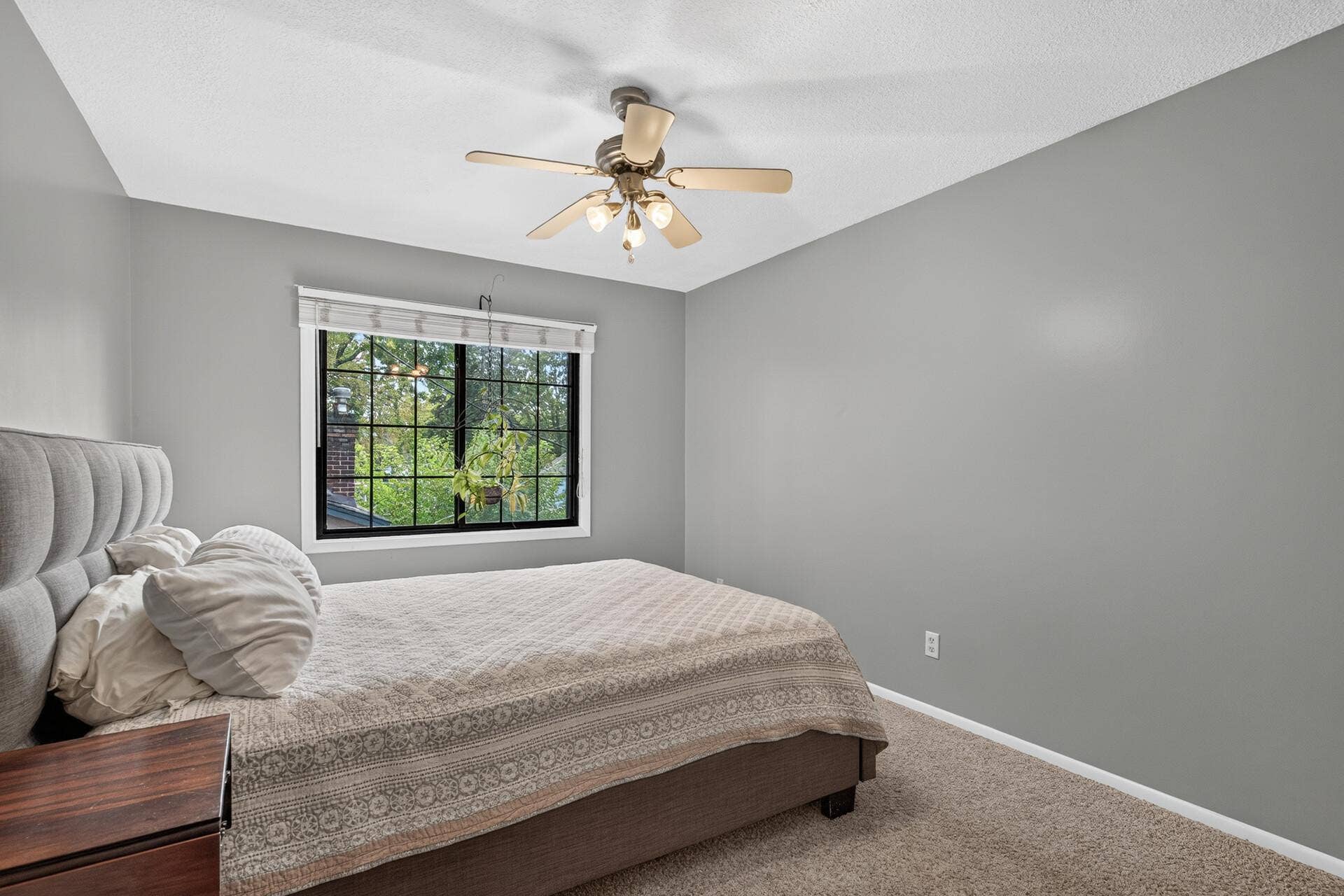 3844 Nicollet Avenue, #305, 40, Minneapolis, MN 55409 16_3844_Nicollet_30516_mls.jpg