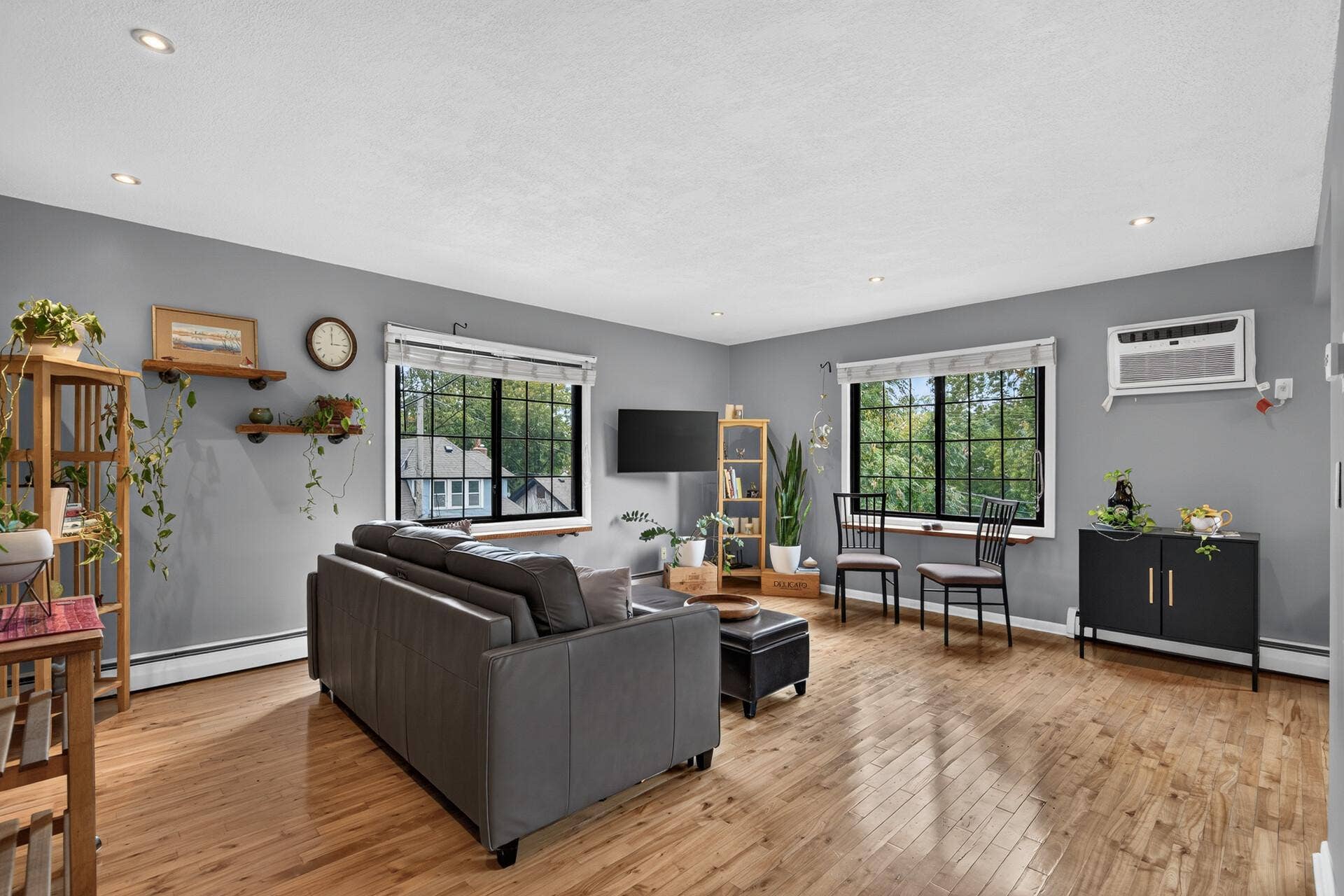 3844 Nicollet Avenue, #305, 40, Minneapolis, MN 55409 06_3844_Nicollet_3056_mls.jpg