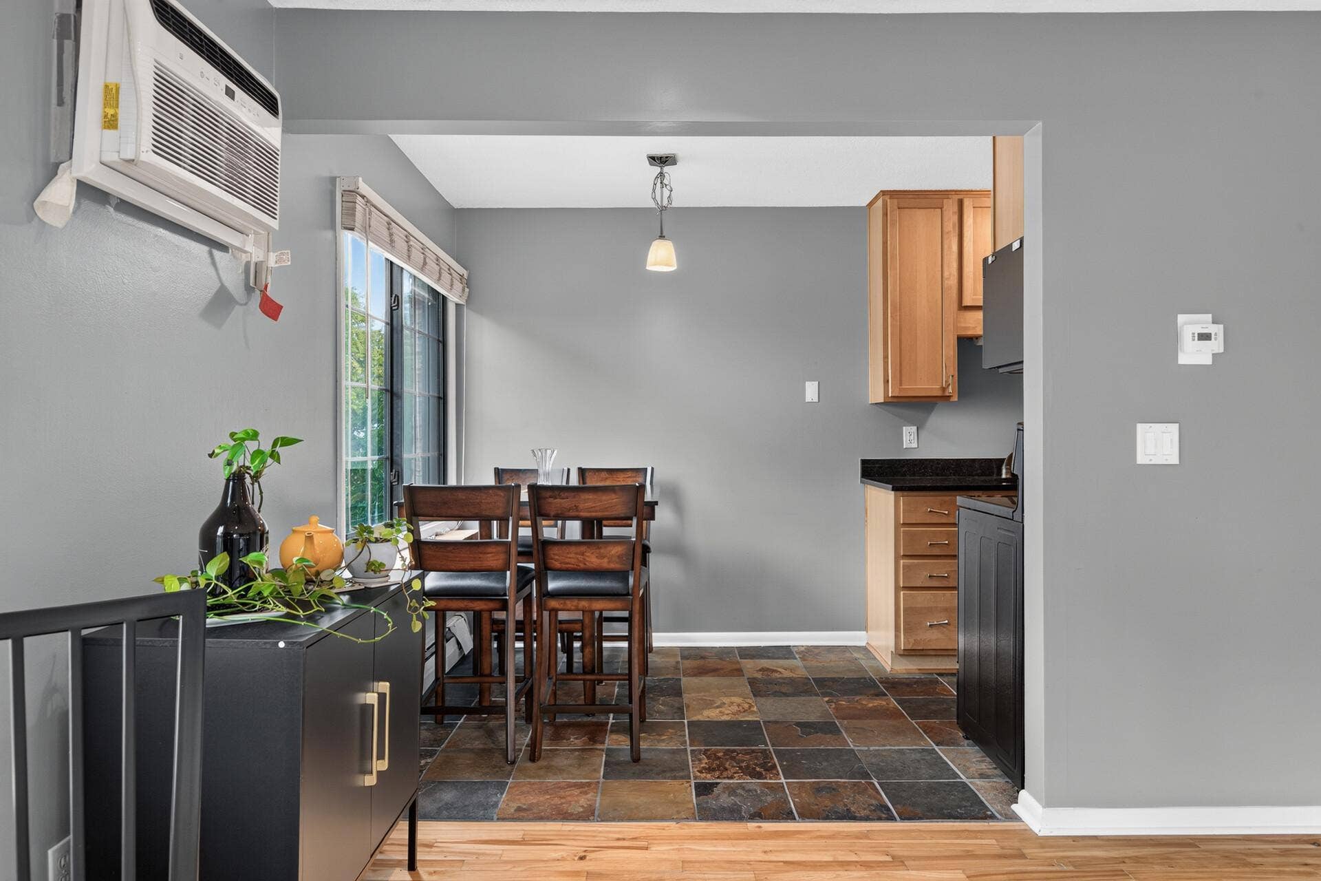 3844 Nicollet Avenue, #305, 40, Minneapolis, MN 55409 10_3844_Nicollet_30510_mls.jpg