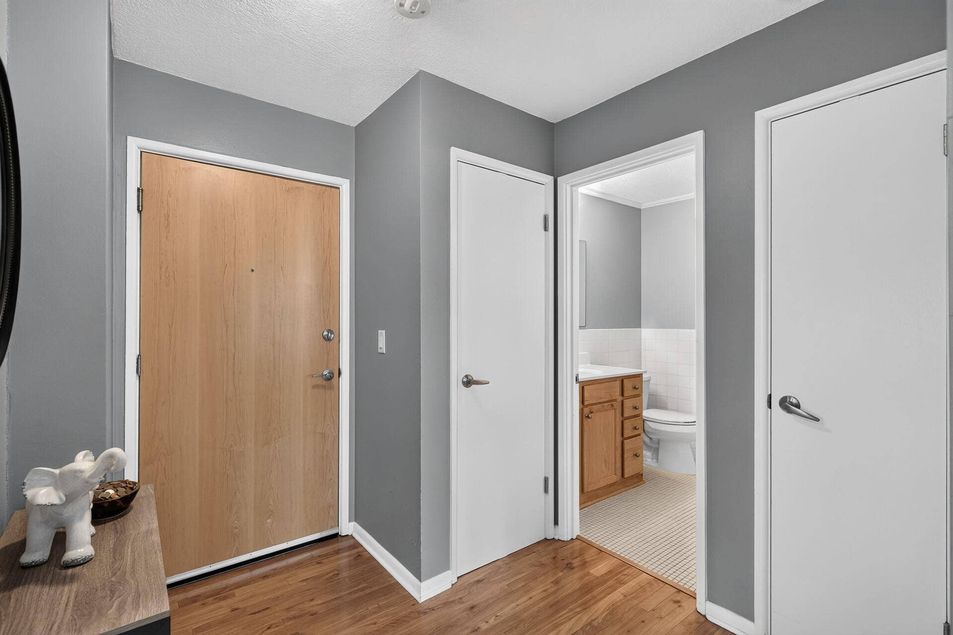 3844 Nicollet Avenue, #305, 40, Minneapolis, MN 55409 04_3844_Nicollet_3054_mls.jpg