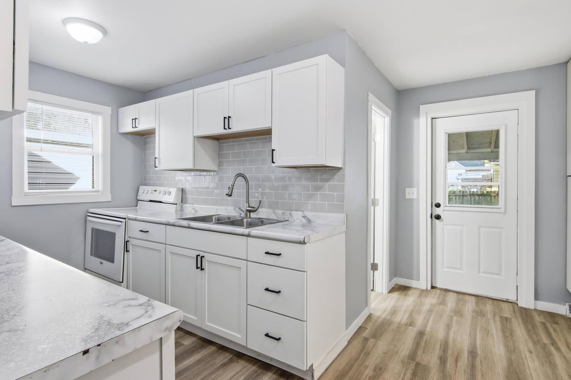 03-Kitchen-3-jpg.jpg