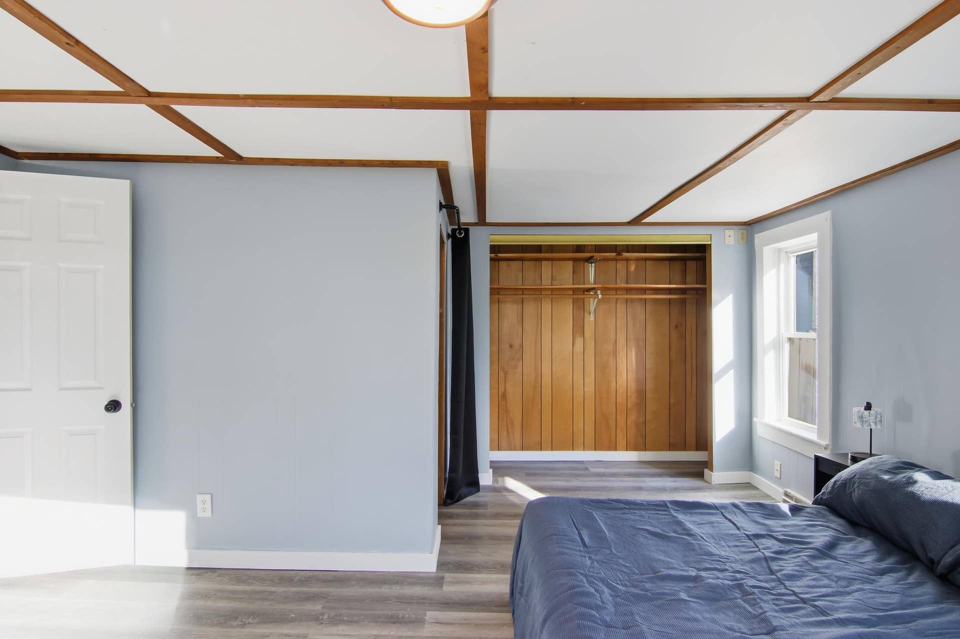 10-MainLevelBedroom-1-3-jpg.jpg