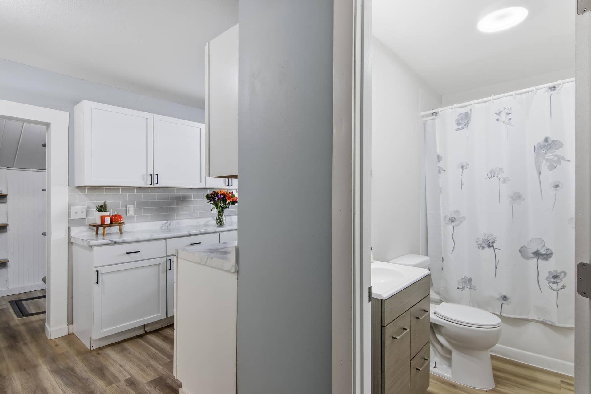 12B-Bathroom-2-jpg.jpg